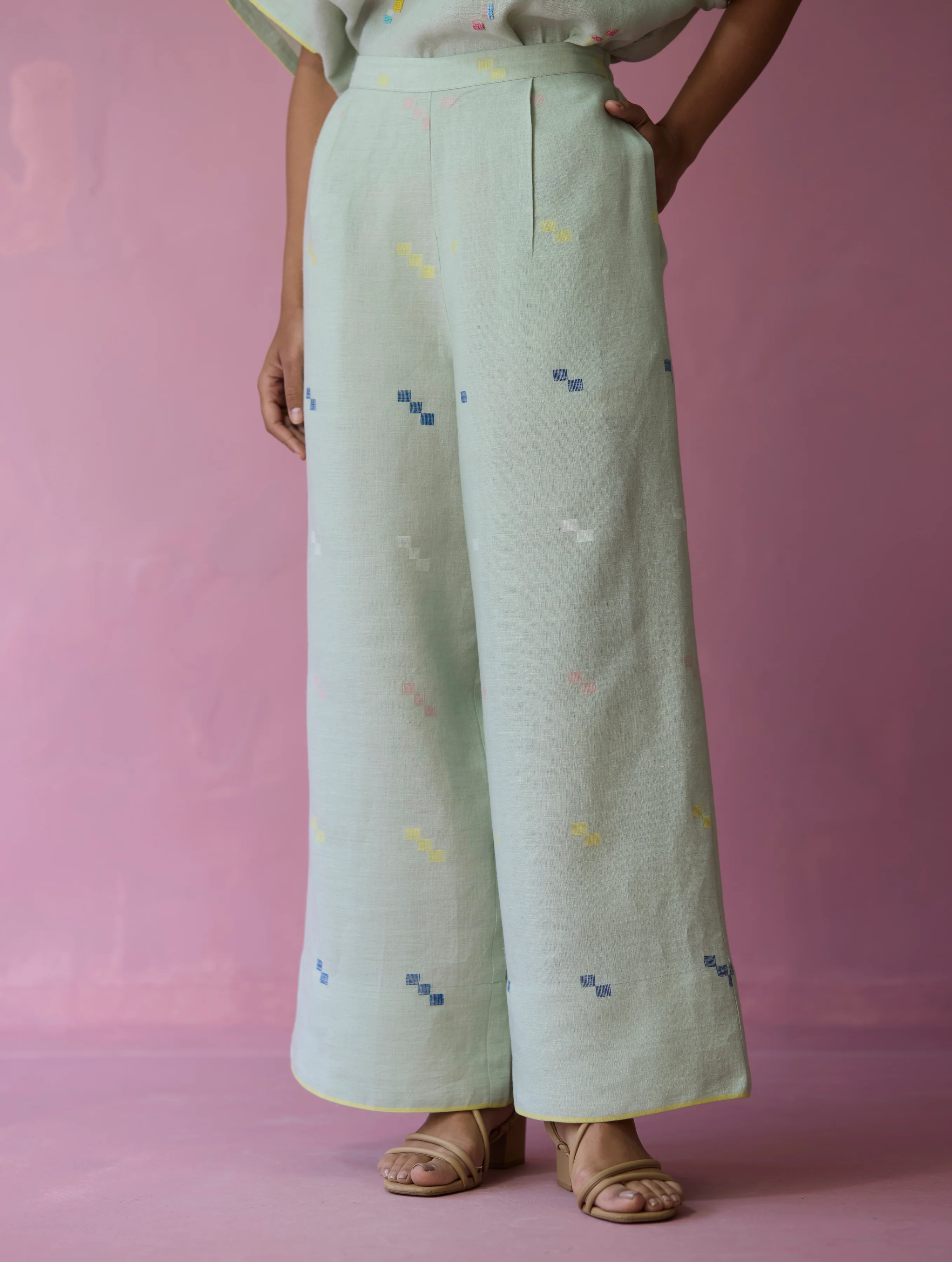 Kanni Hand-Embroidered Jamdani Co-ord Set - Aqua - Image 13