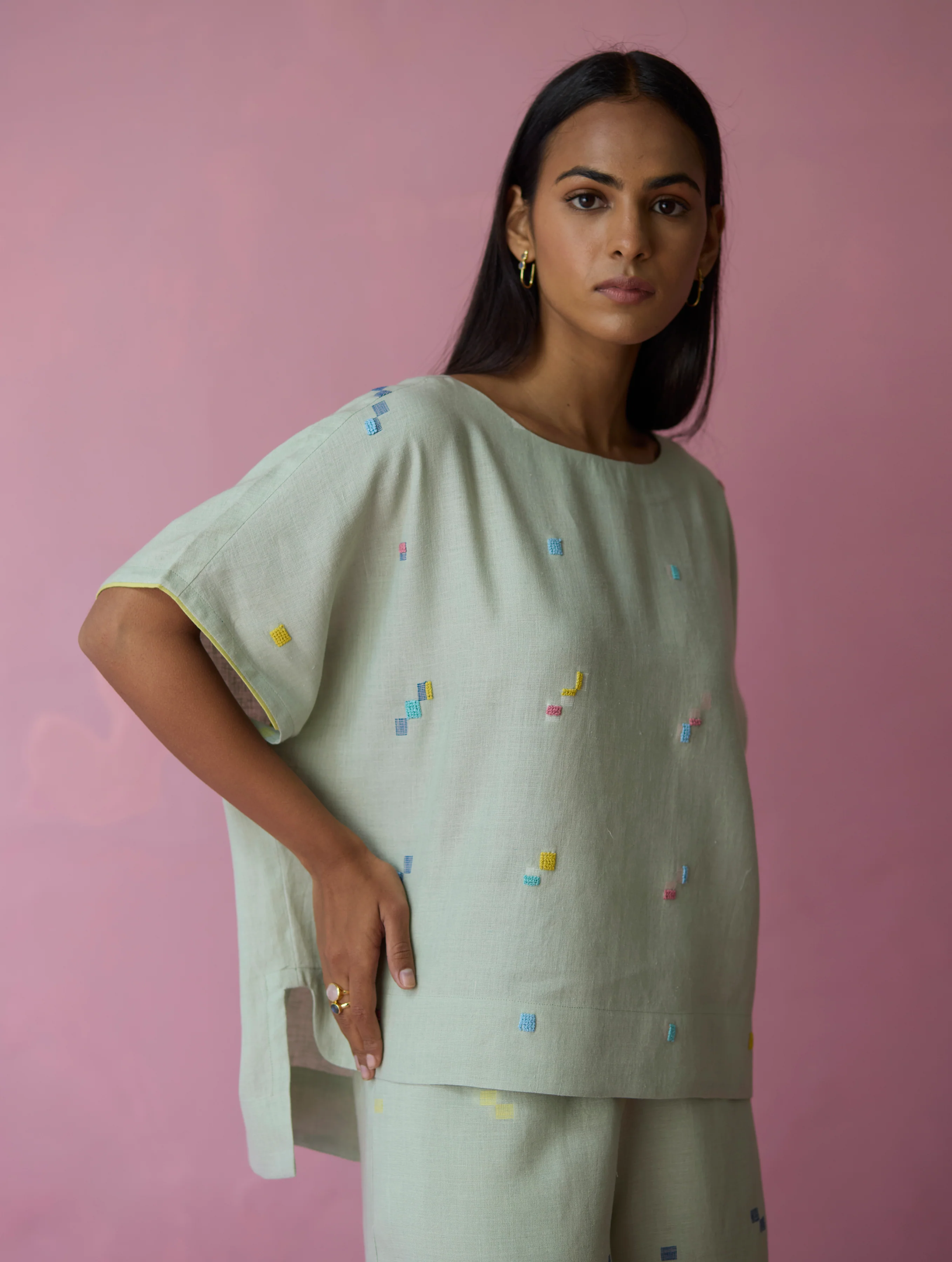 Kanni Hand-Embroidered Jamdani Linen Top - Aqua - Image 10