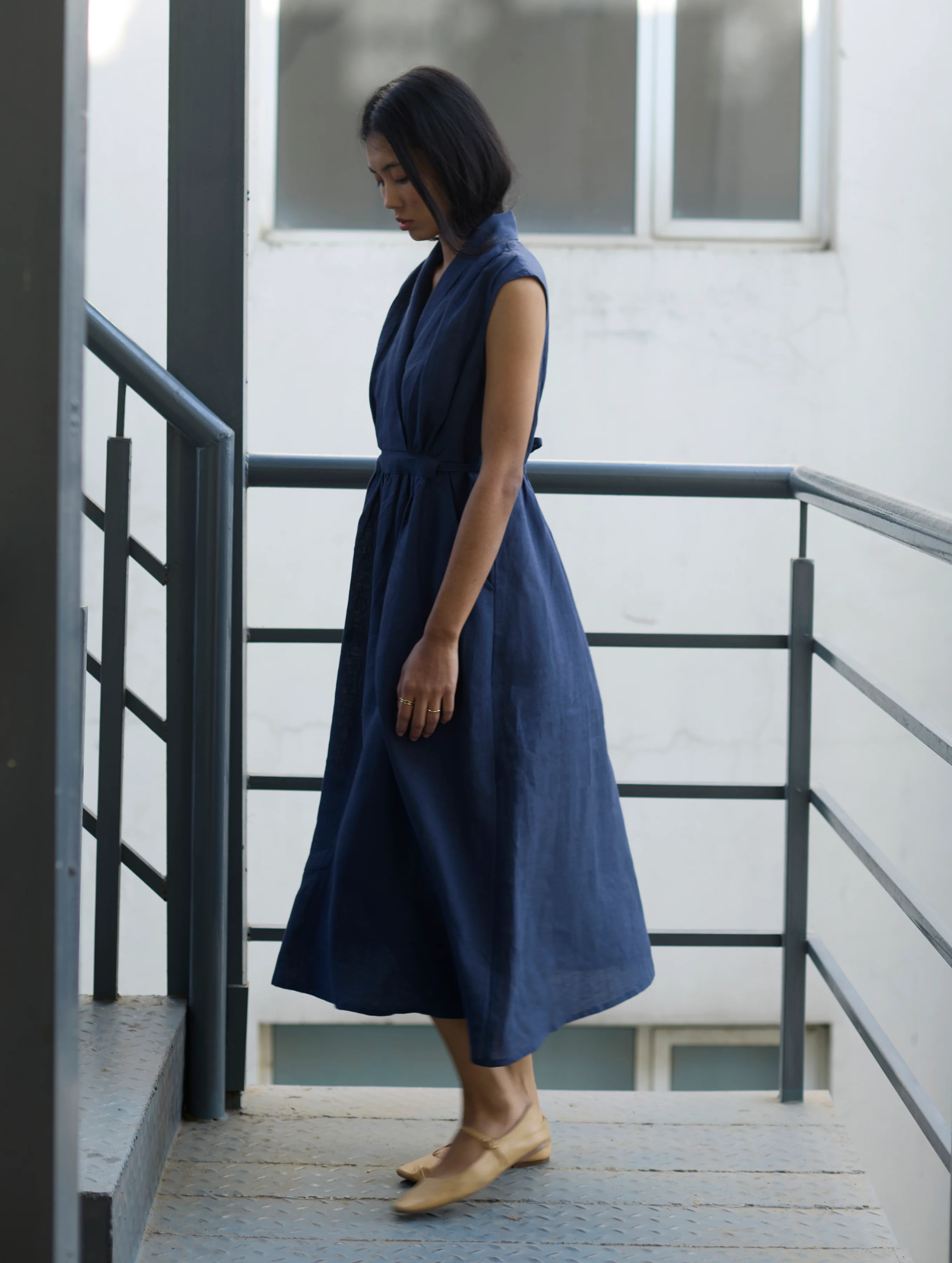 Kara Shawl Collar Linen Dress - Navy - Image 11