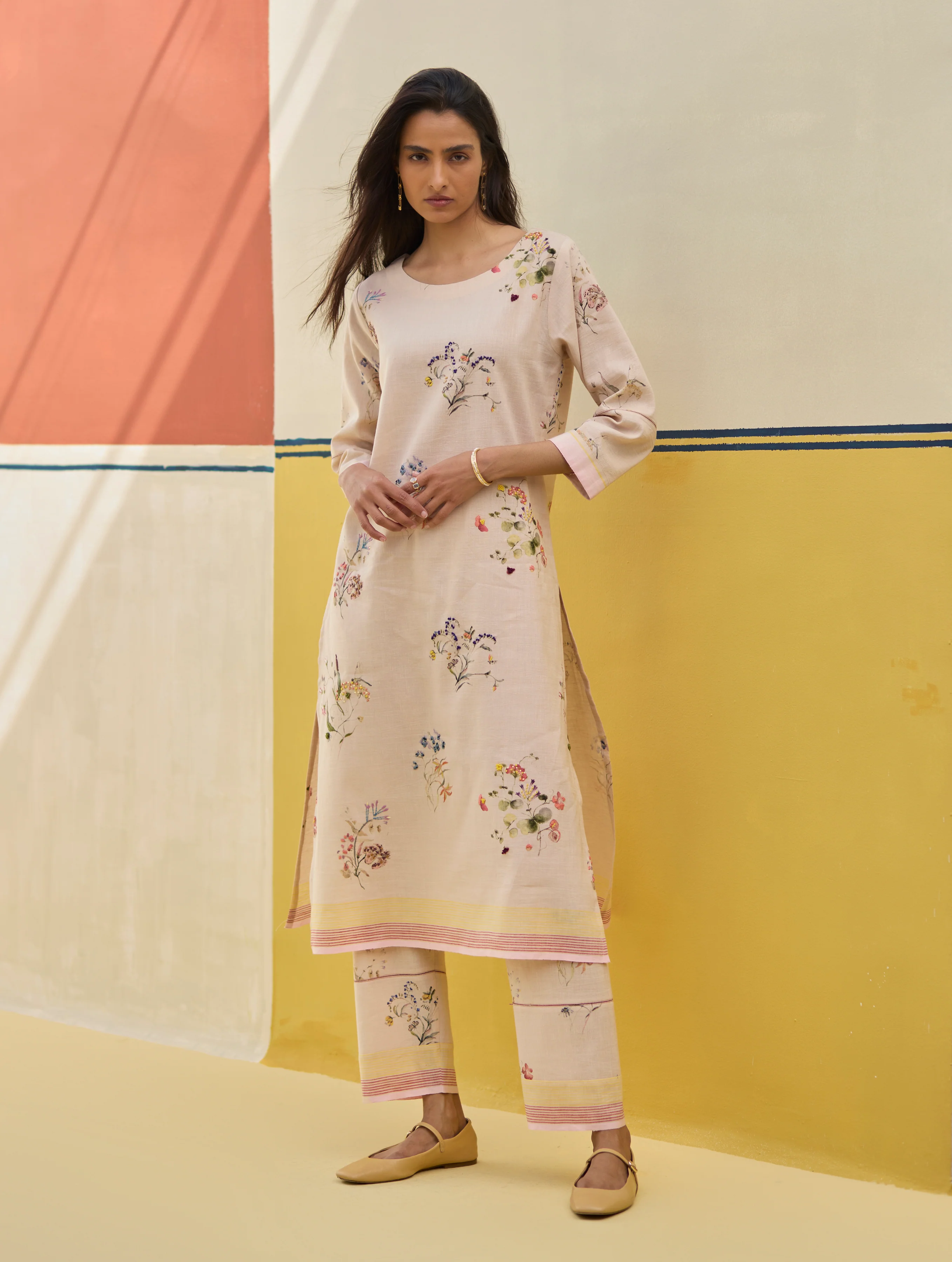 Kera Floral Embroidered Kurta Set
 - Sand - Image 5