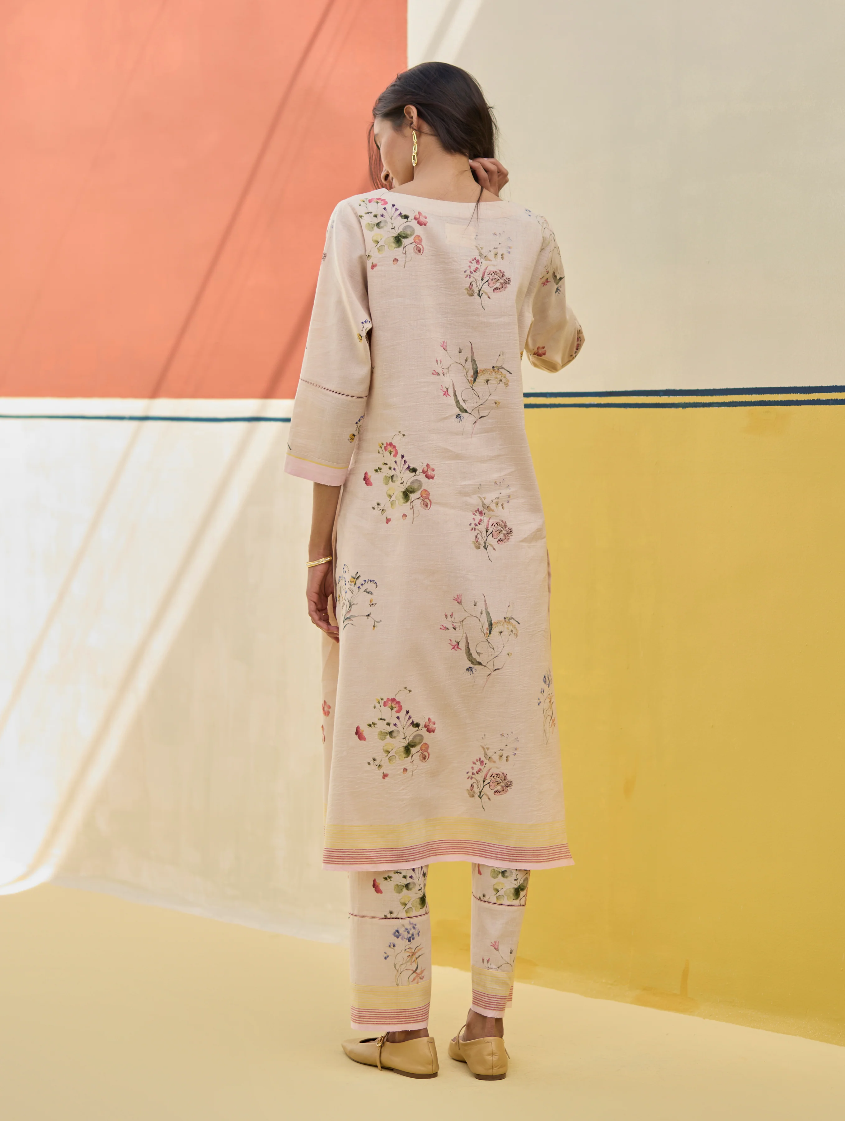Kera Floral Embroidered Kurta Set
 - Sand - Image 6