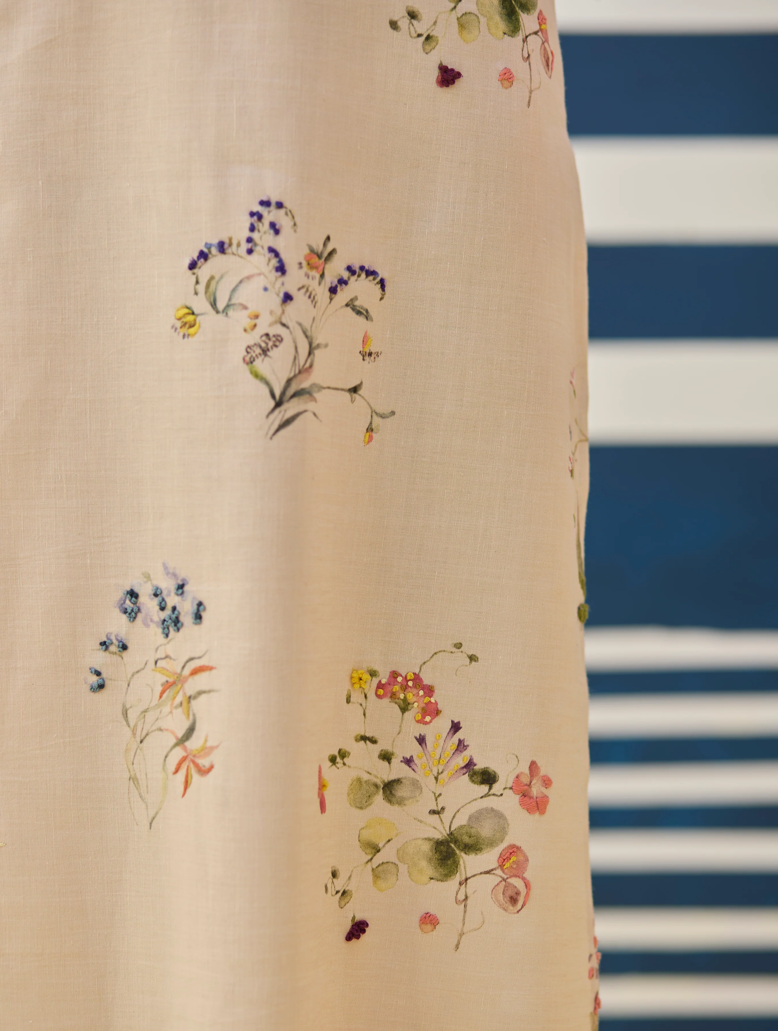 Kera Floral Hand-Embroidered Kurta - Sand - Image 4