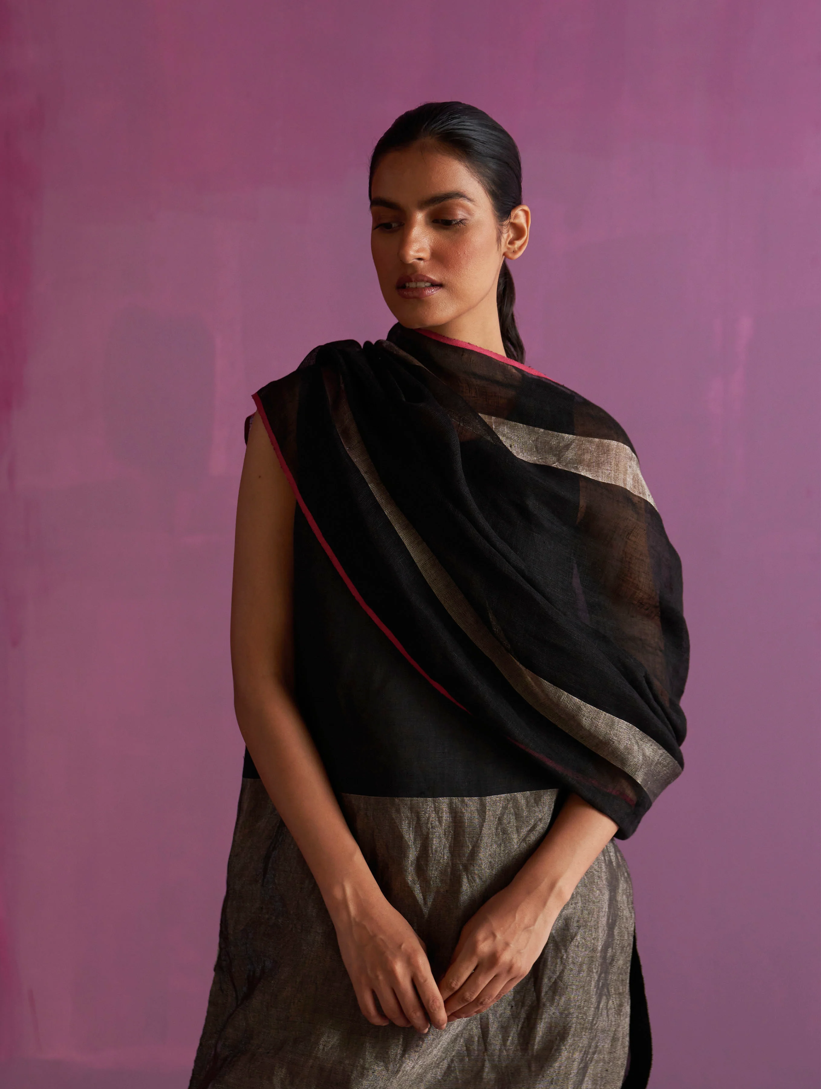 Keri Sleeveless Linen Kurta Set - Black - Image 2