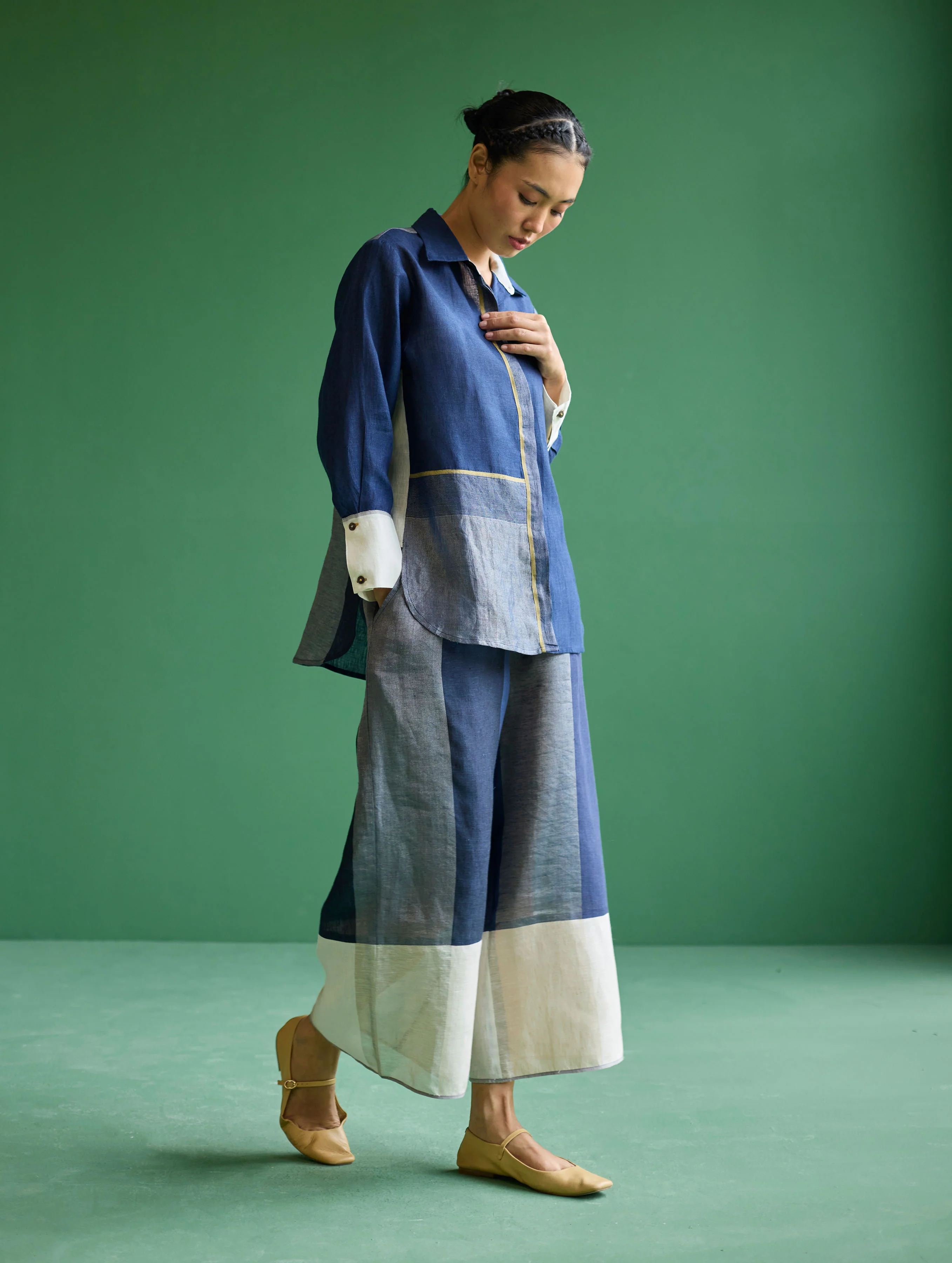Kio Color-Blocked Linen Pant - Navy - Image 3