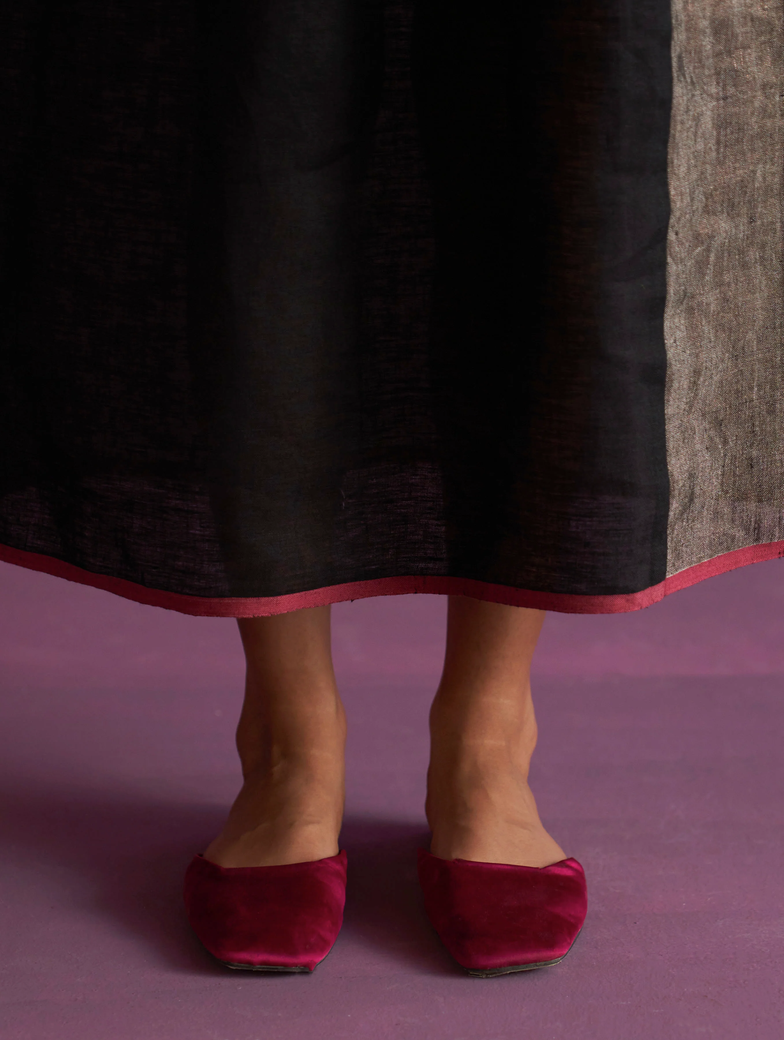 Kiri Signature Linen Dress - Black - Image 6