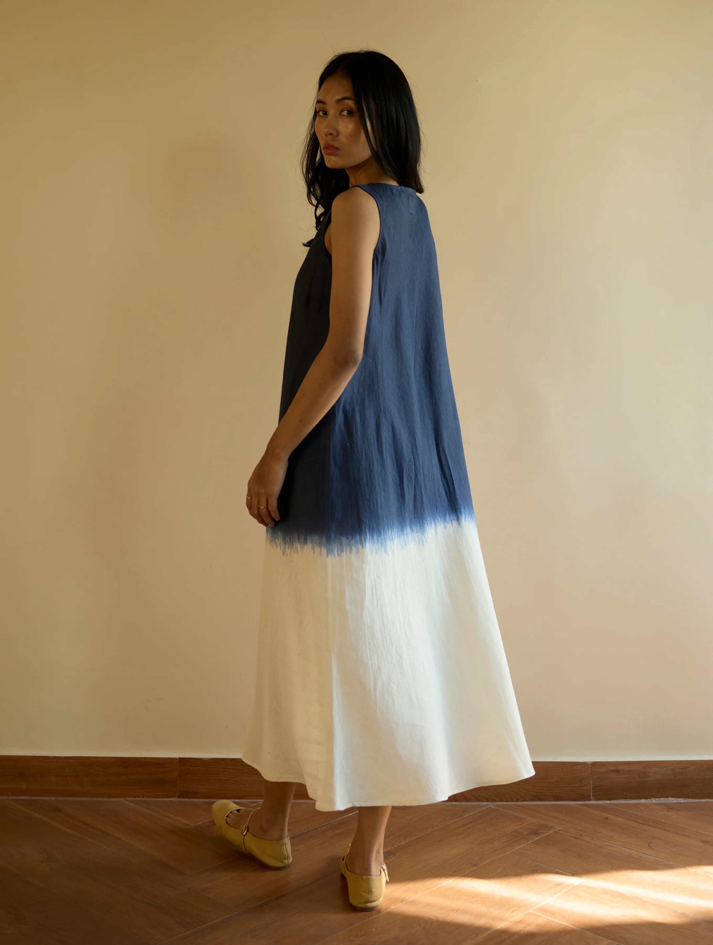 Kiya Ombre Hand-Dyed Linen Dress & Jacket - Navy - Image 6
