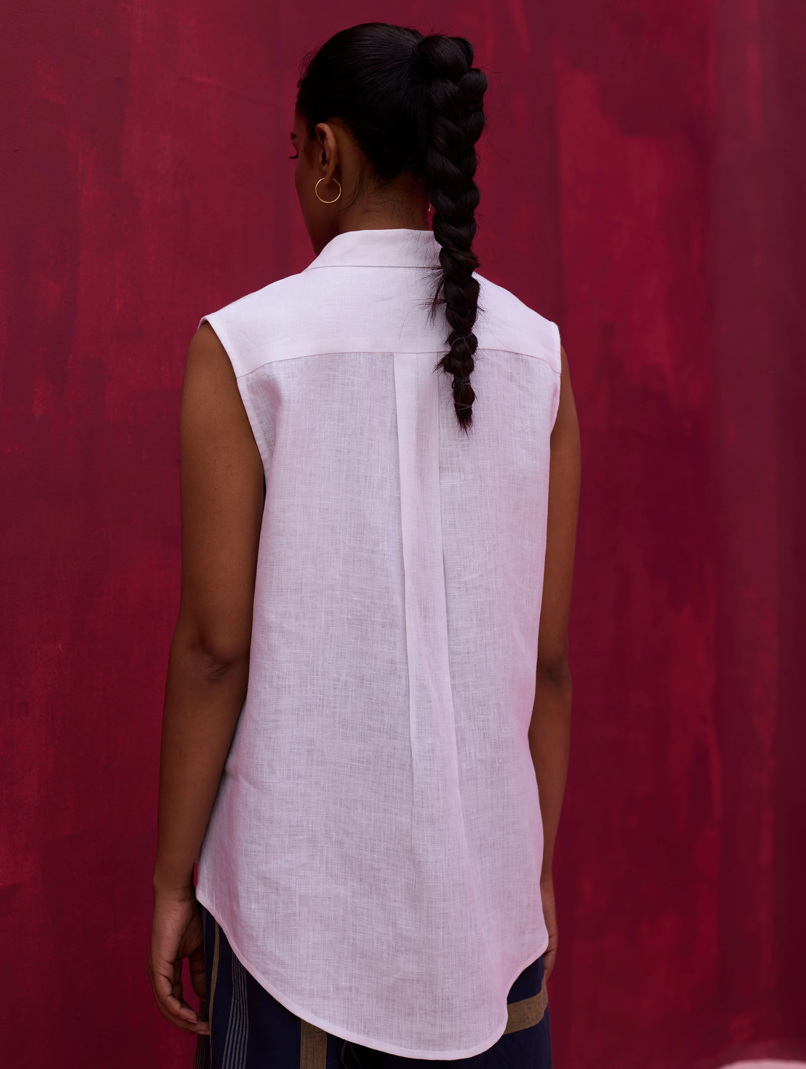 Lira Sleeveless Linen Shirt - Ivory - Image 5