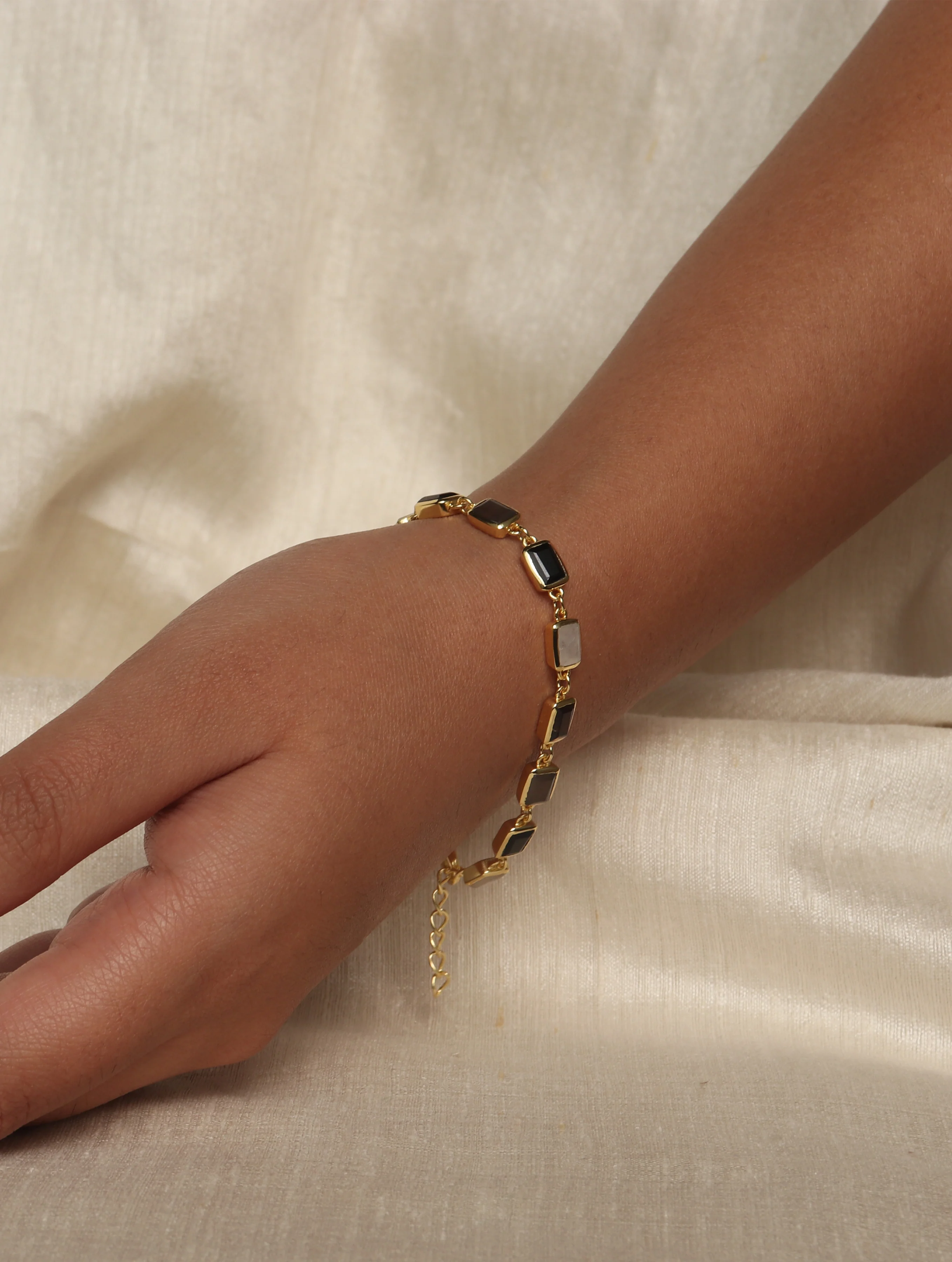 Mai Bracelet - Night - Image 2