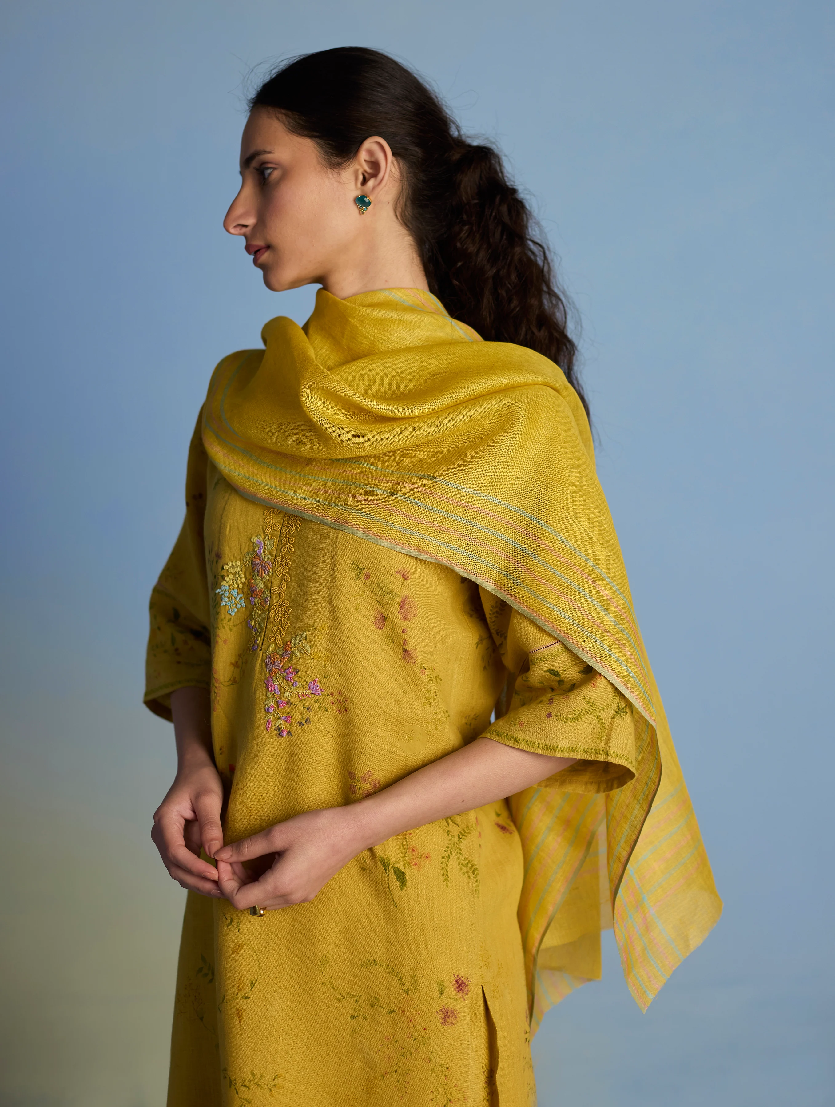Maso Handwoven Linen Stripe Dupatta - Ochre - Image 9
