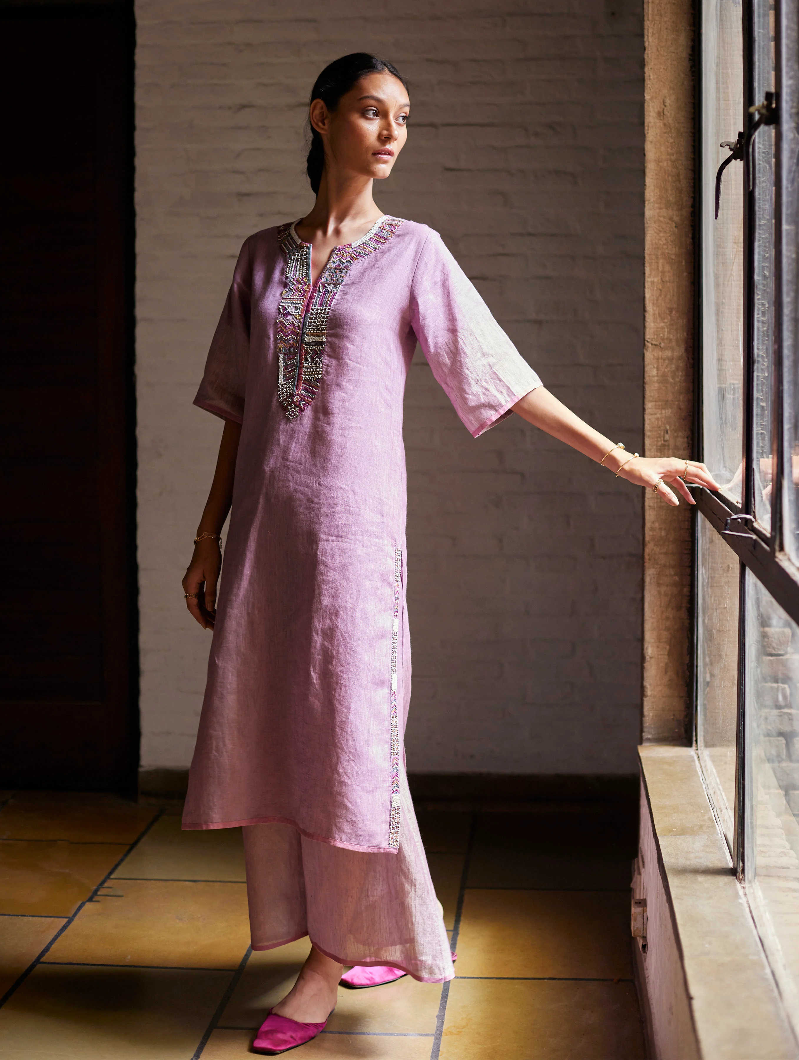 Mato Hand-Embroidered Kurta - Lavender - Image 3