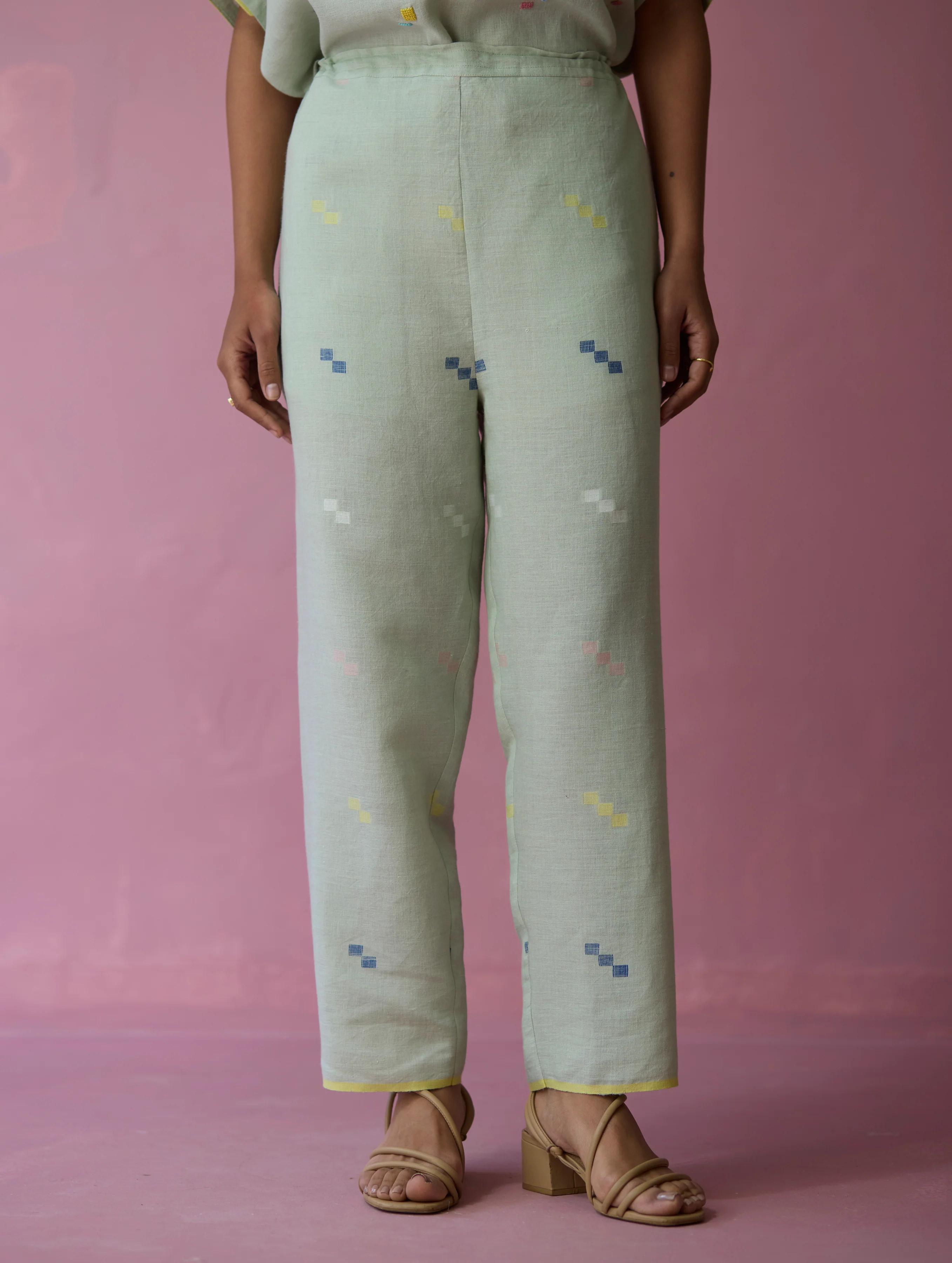 Miel Hand-Embroidered Jamdani Linen Kurta Set - Aqua - Image 17
