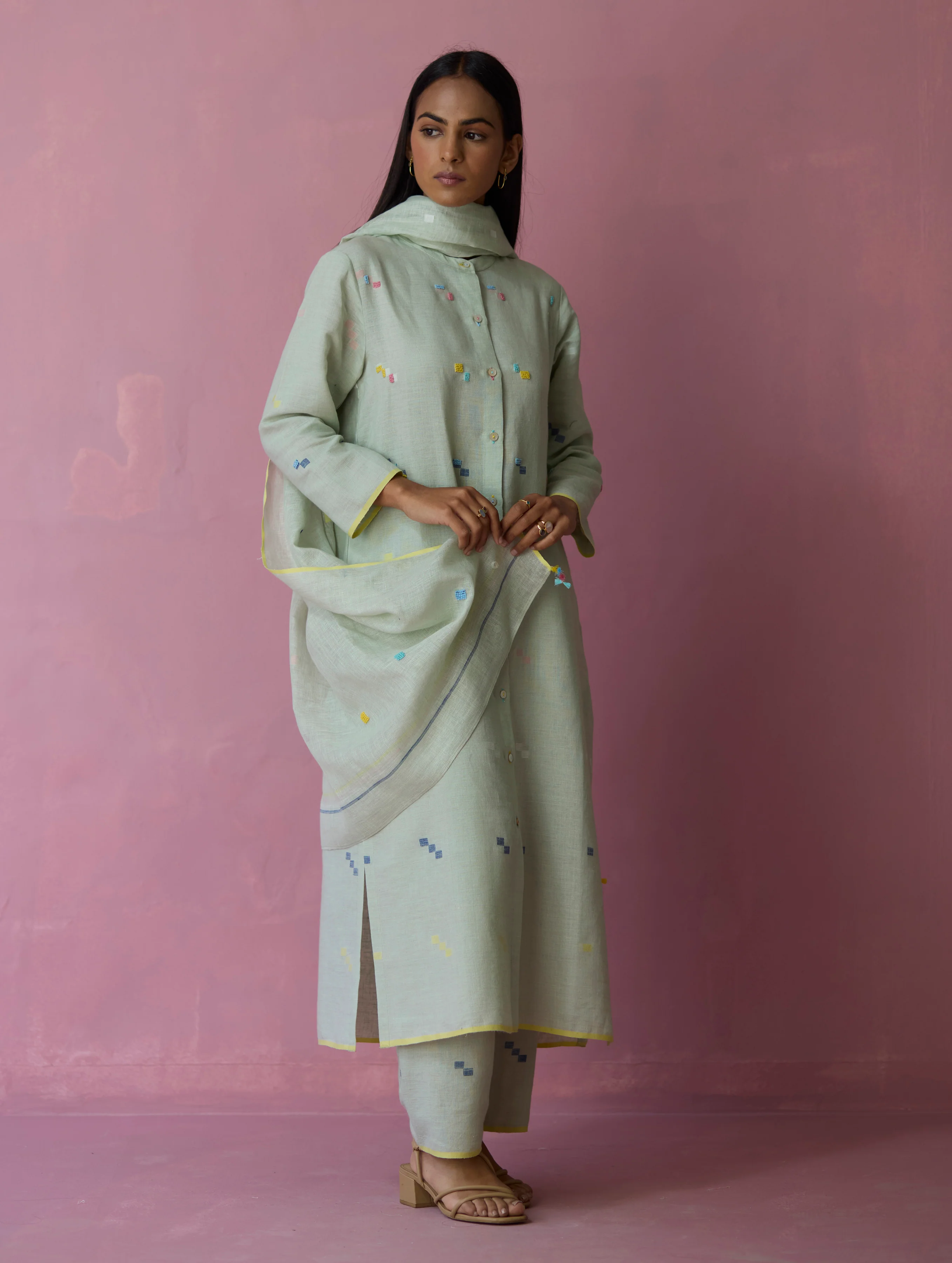 Miel Hand-Embroidered Jamdani Linen Kurta Set - Aqua - Image 4