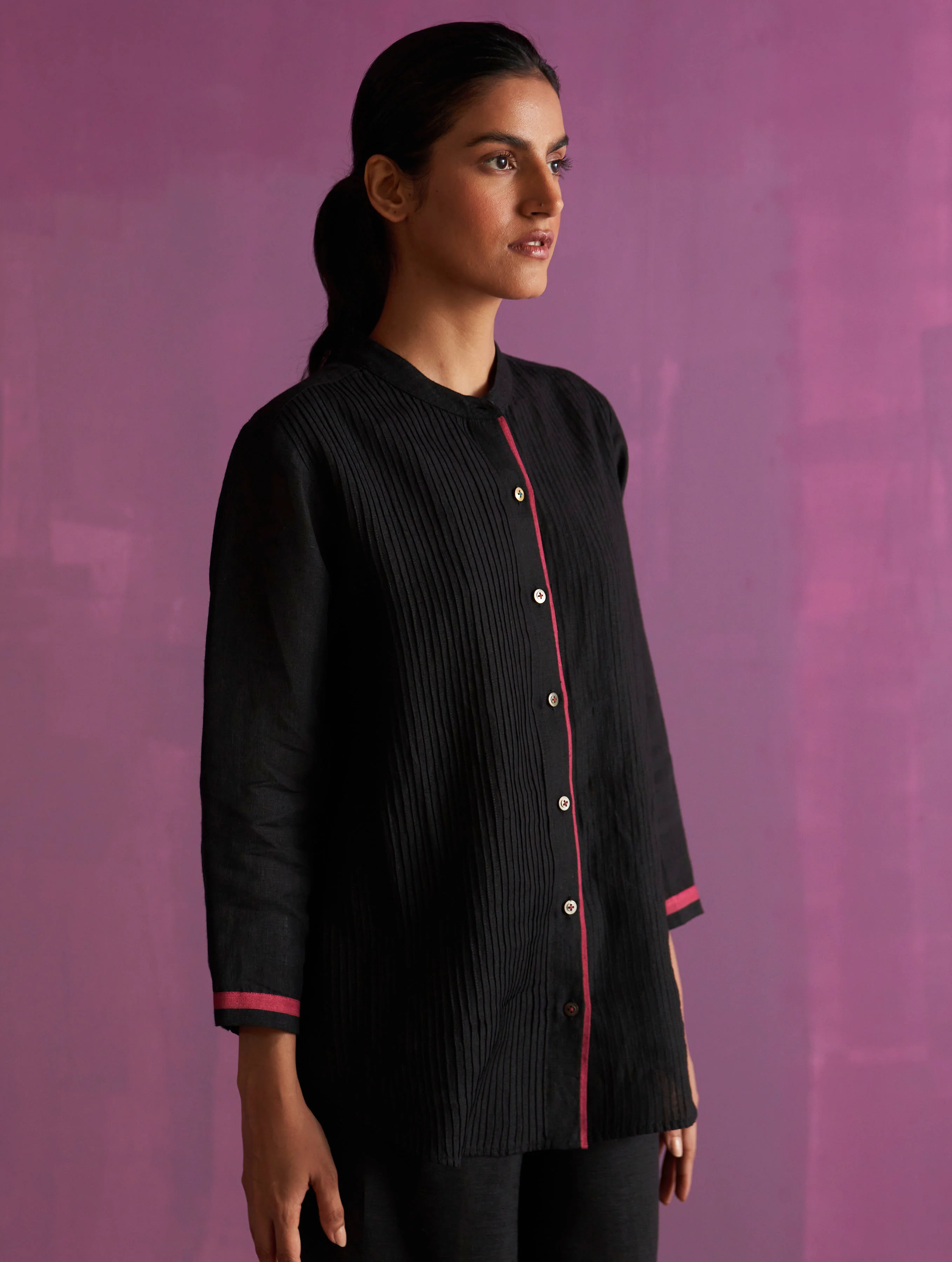 Mio Pintuck Shirt Linen - Black - Image 4