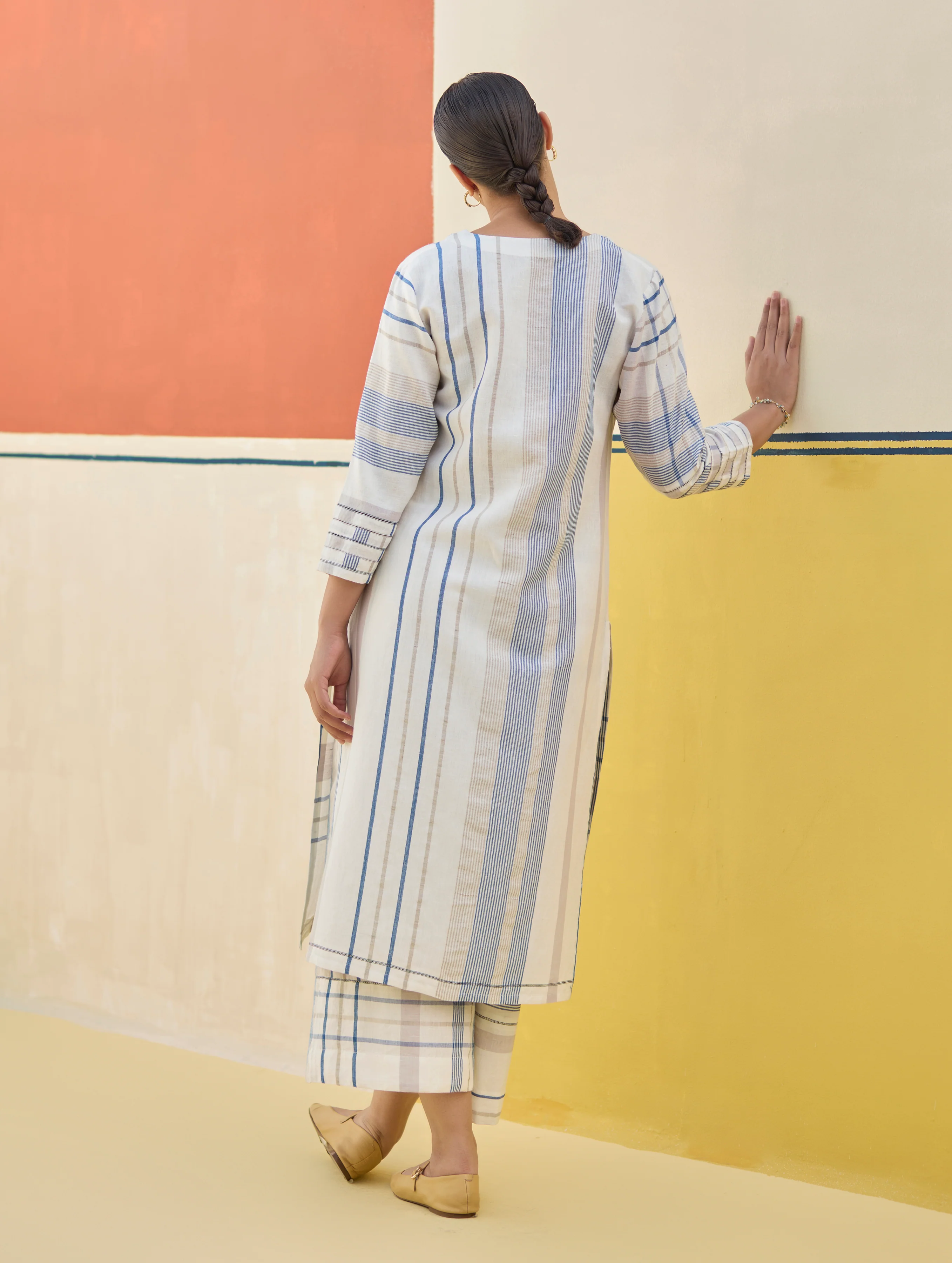 Misa Check Linen Kurta Set - Ivory - Image 4