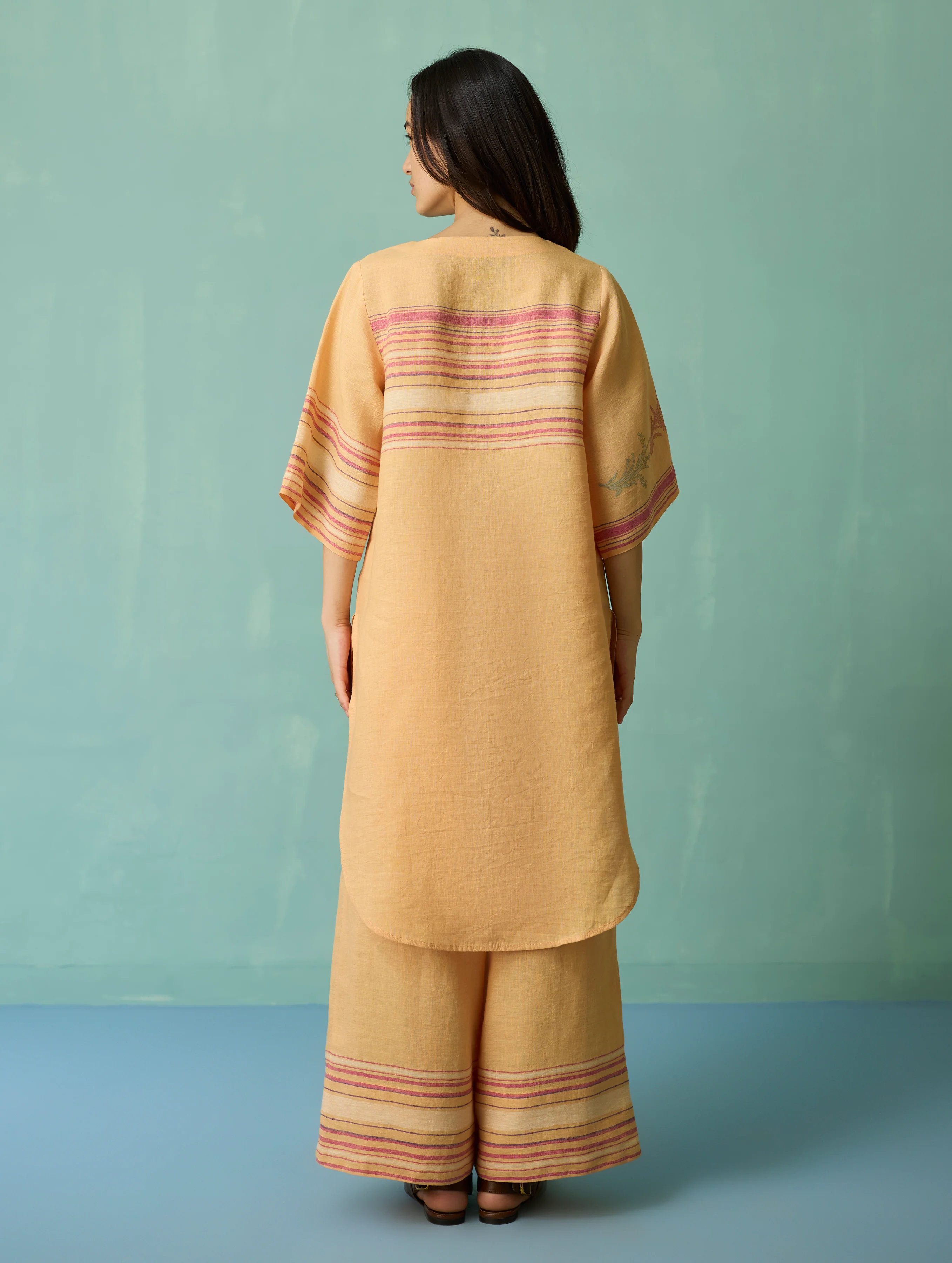Nami Floral Block-Printed Curved Hem Kurta Set - Apricot - Image 12