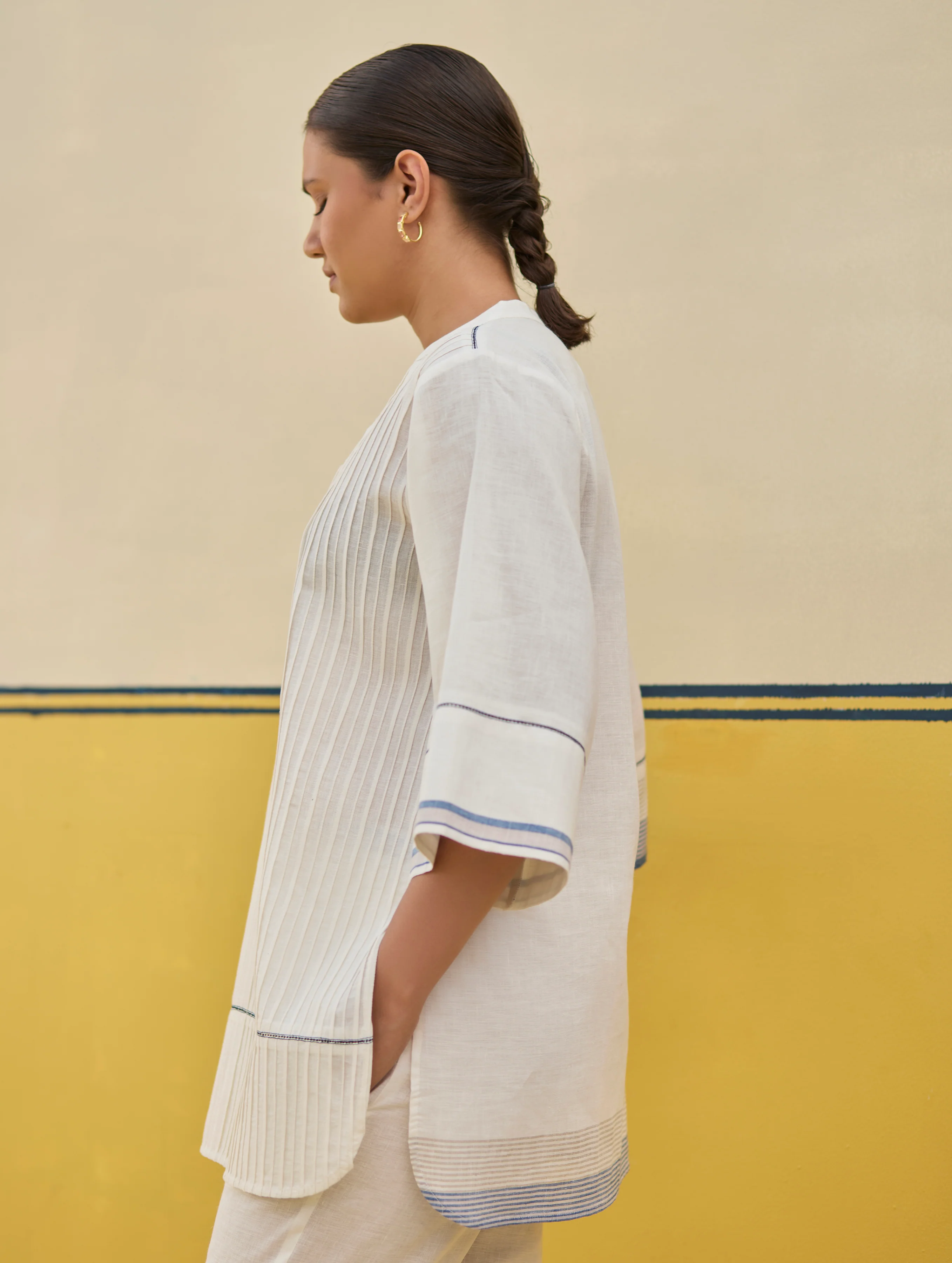 Neri Pintuck Border Linen Top - Ivory - Image 6