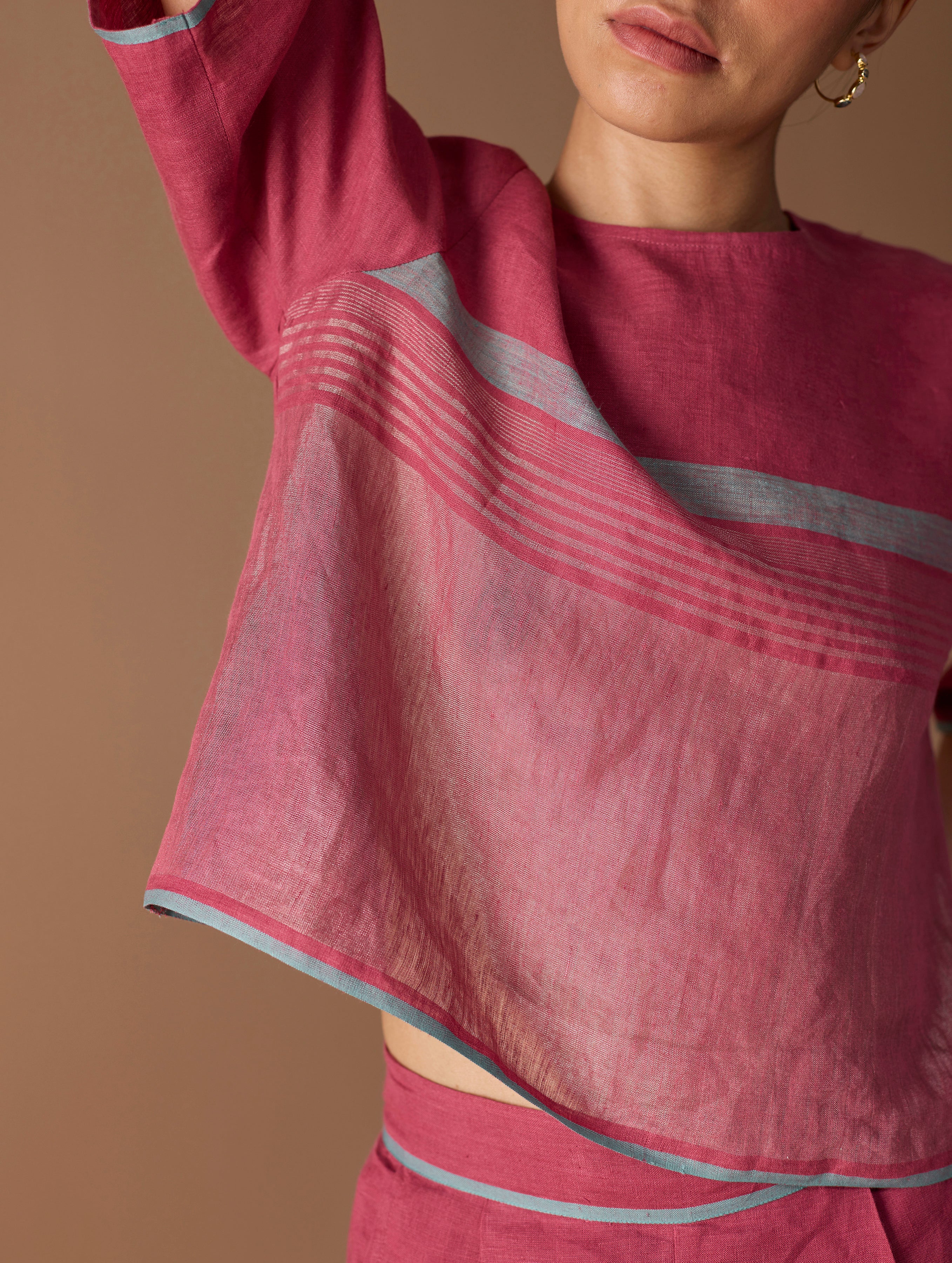 Ozra Cropped Linen Top - Metallic Crimson - Image 3
