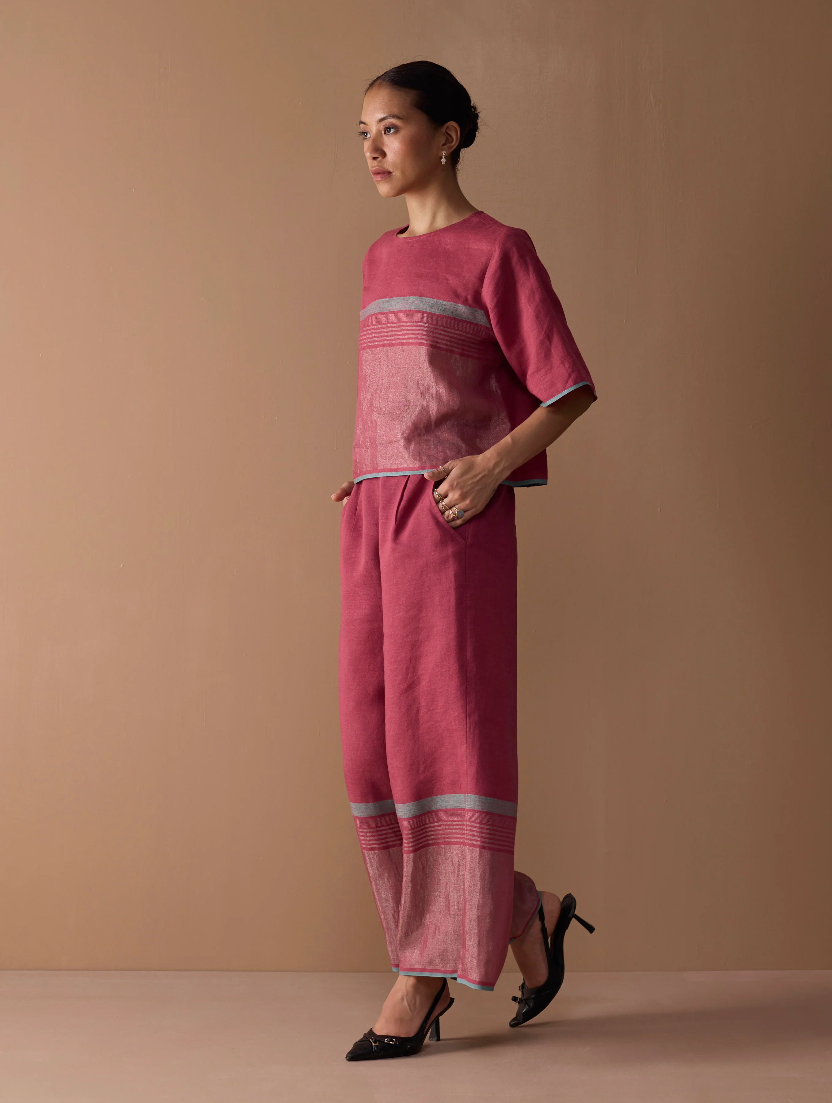 Ozra Cropped Linen Top - Metallic Crimson - Image 4