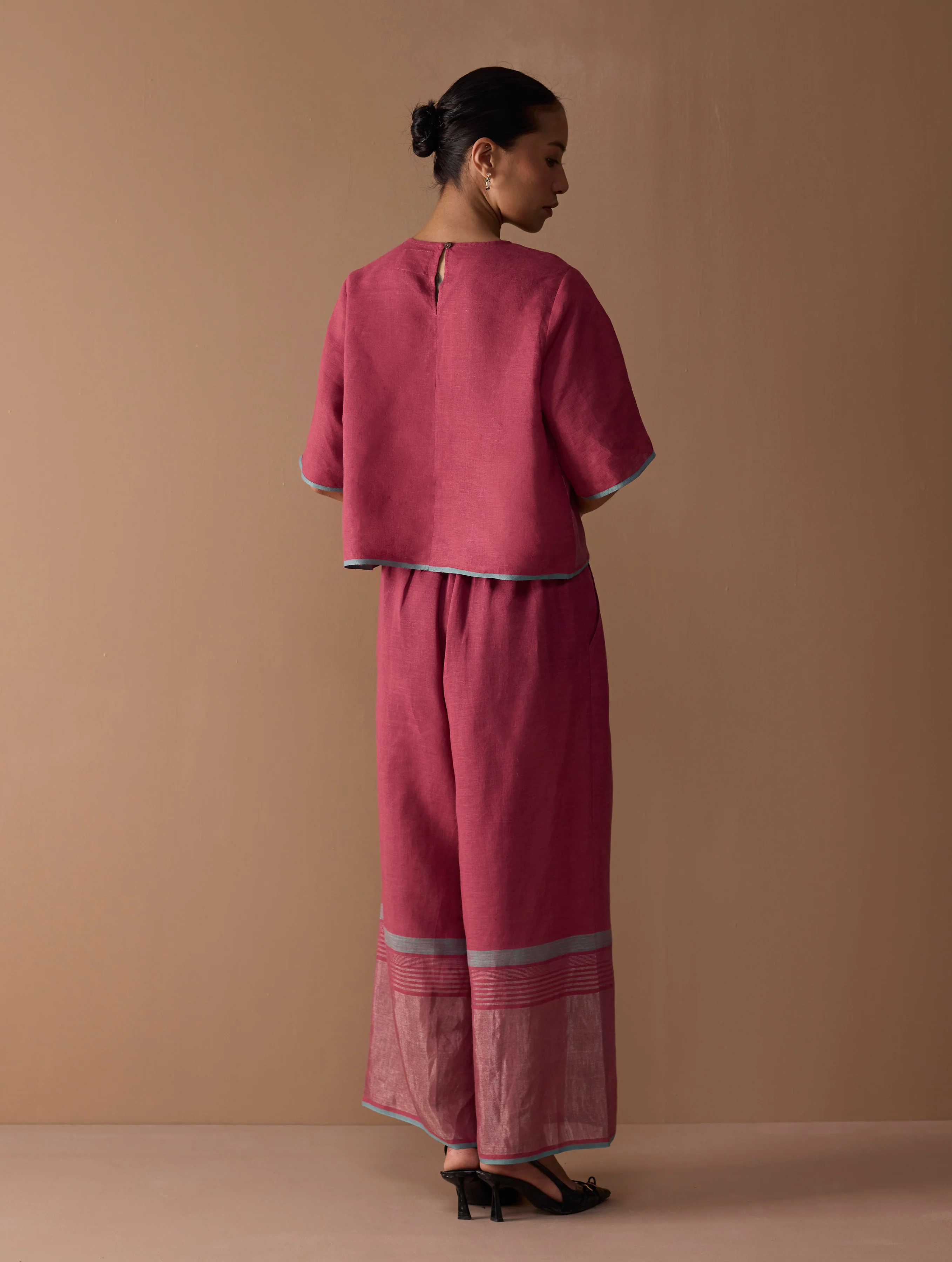 Ozra Cropped Linen Top - Metallic Crimson - Image 8