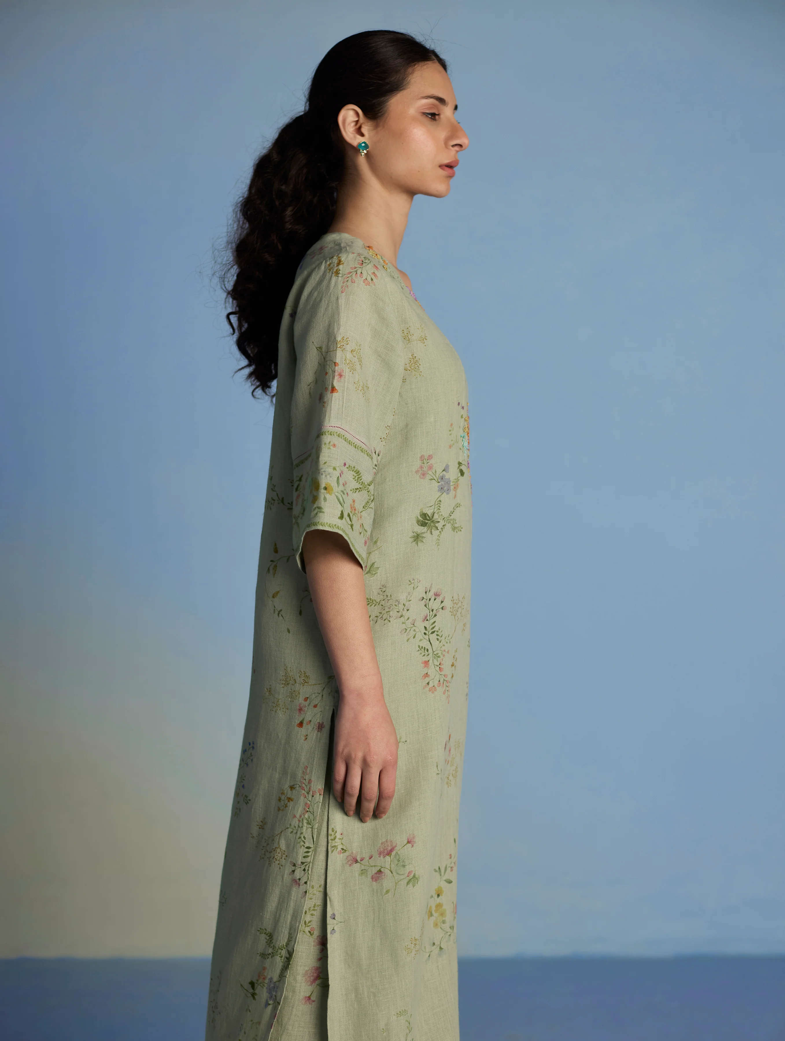 Para Hand-Embroidered Linen Kurta - Mint - Image 10