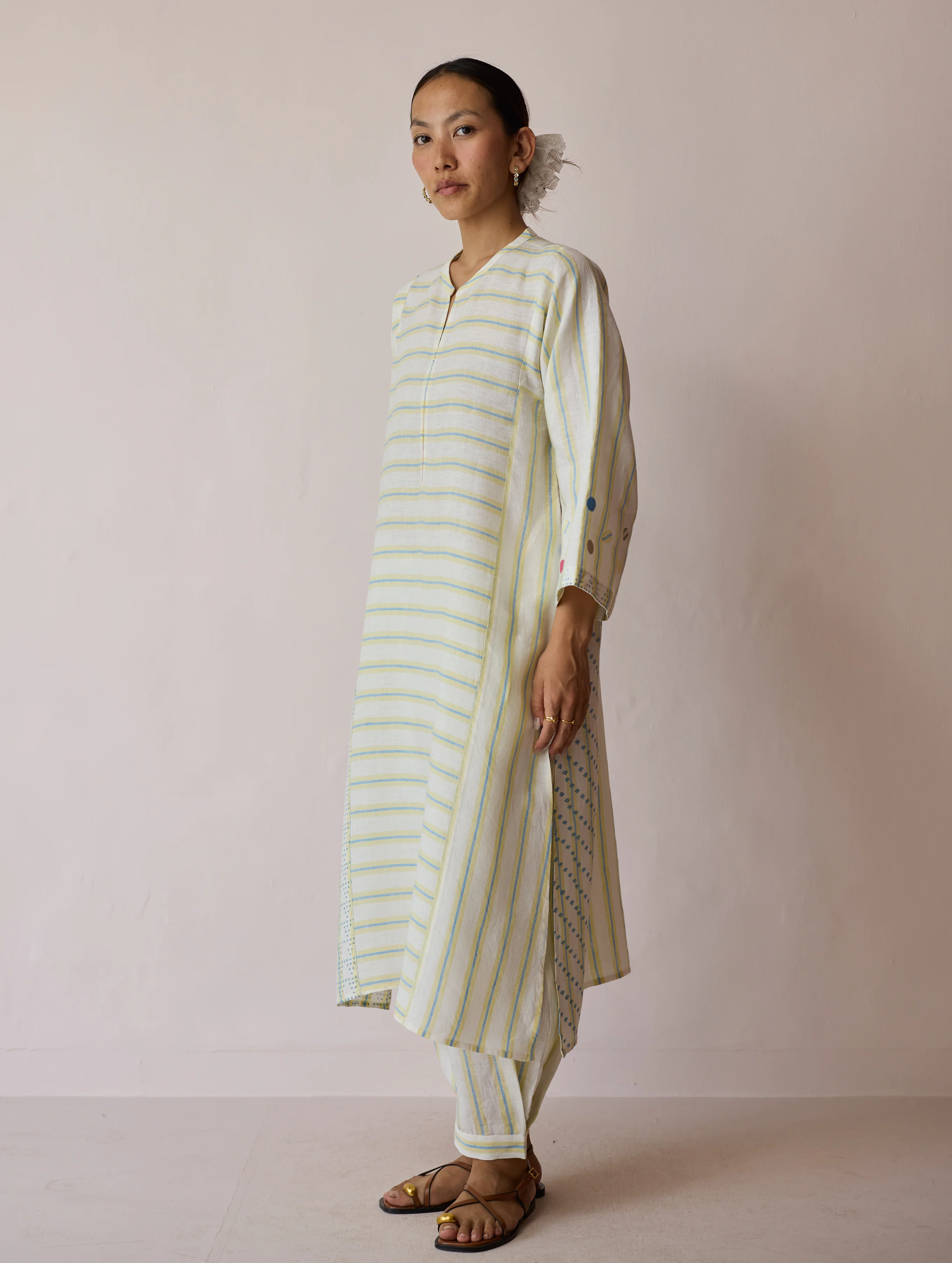 Parvee Block-Printed Linen Kurta Set - Ivory - Image 12