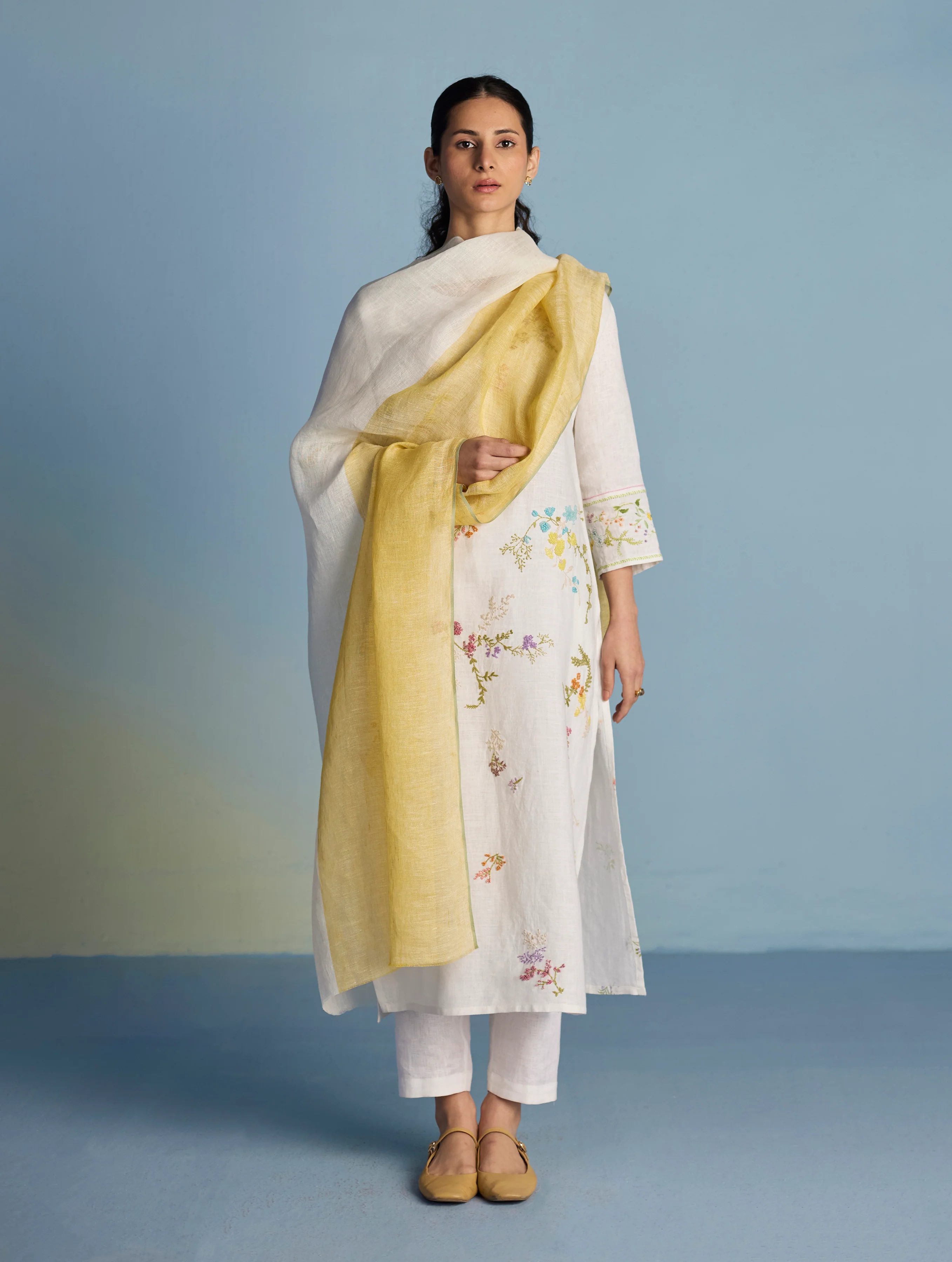 Pomba Handwoven Colour-Blocked Linen Dupatta - Ochre - Image 4