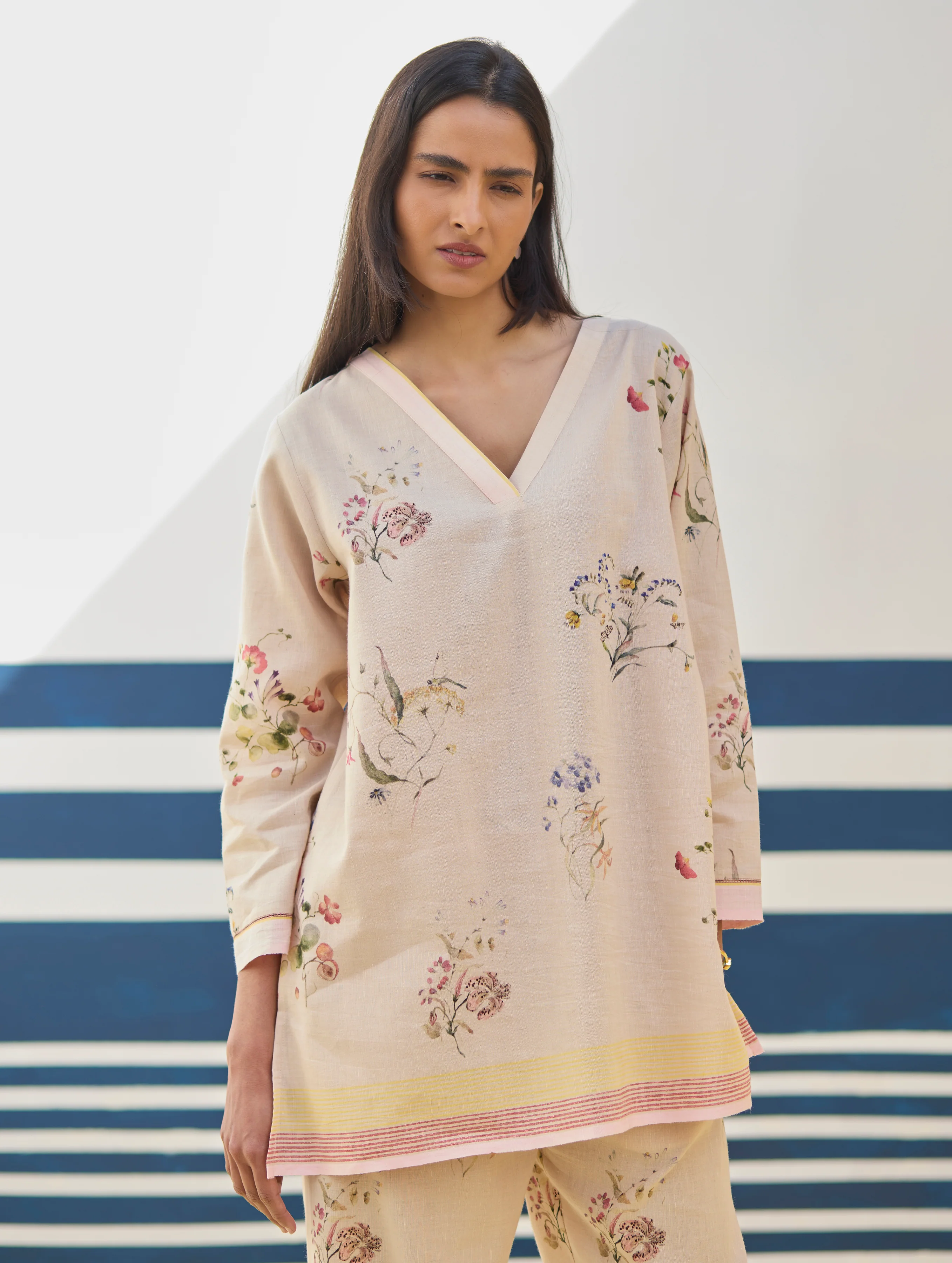 Raha Watercolour Floral Kurta - Sand - Image 4