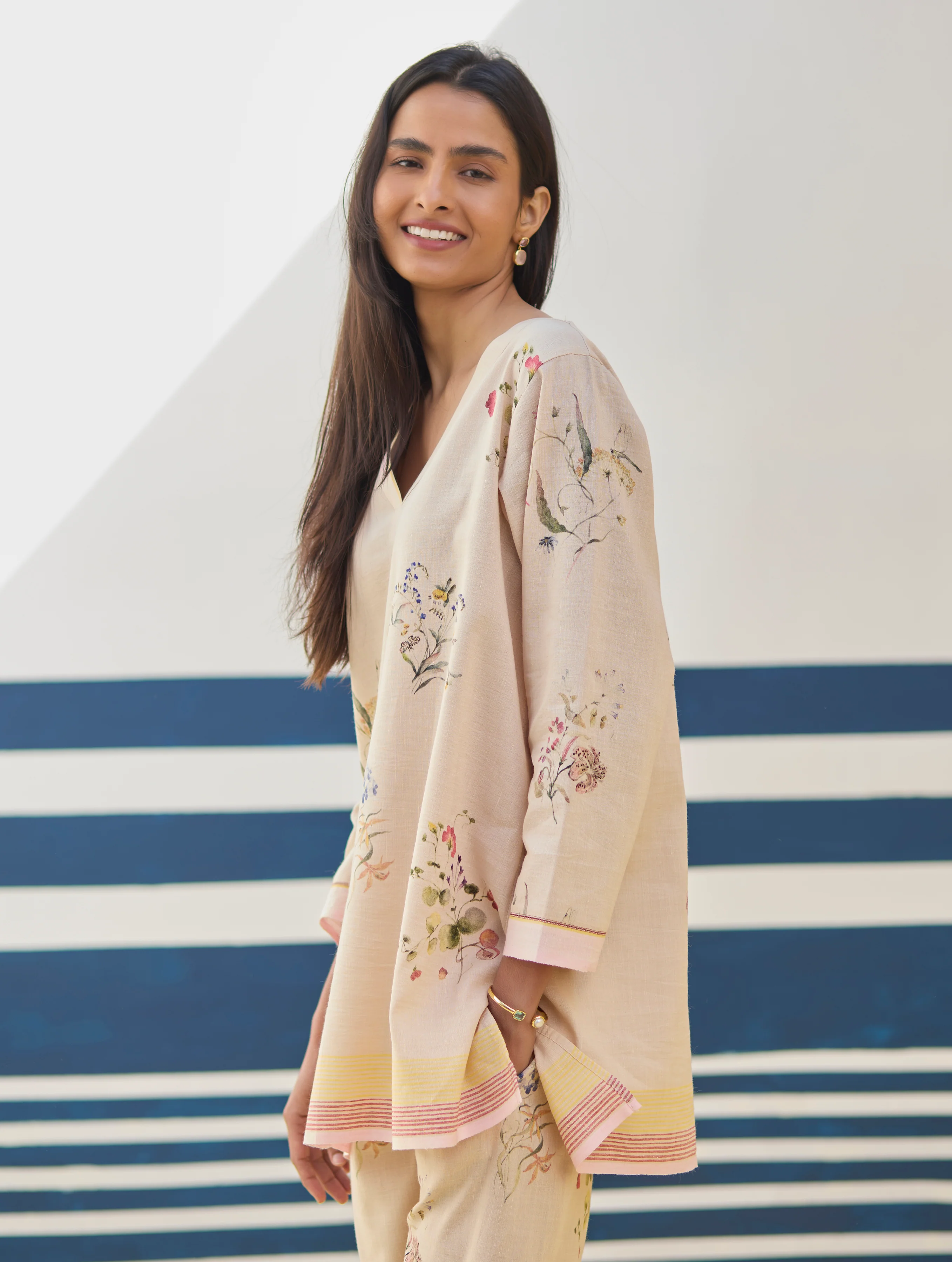 Raha Watercolour Floral Kurta - Sand - Image 7