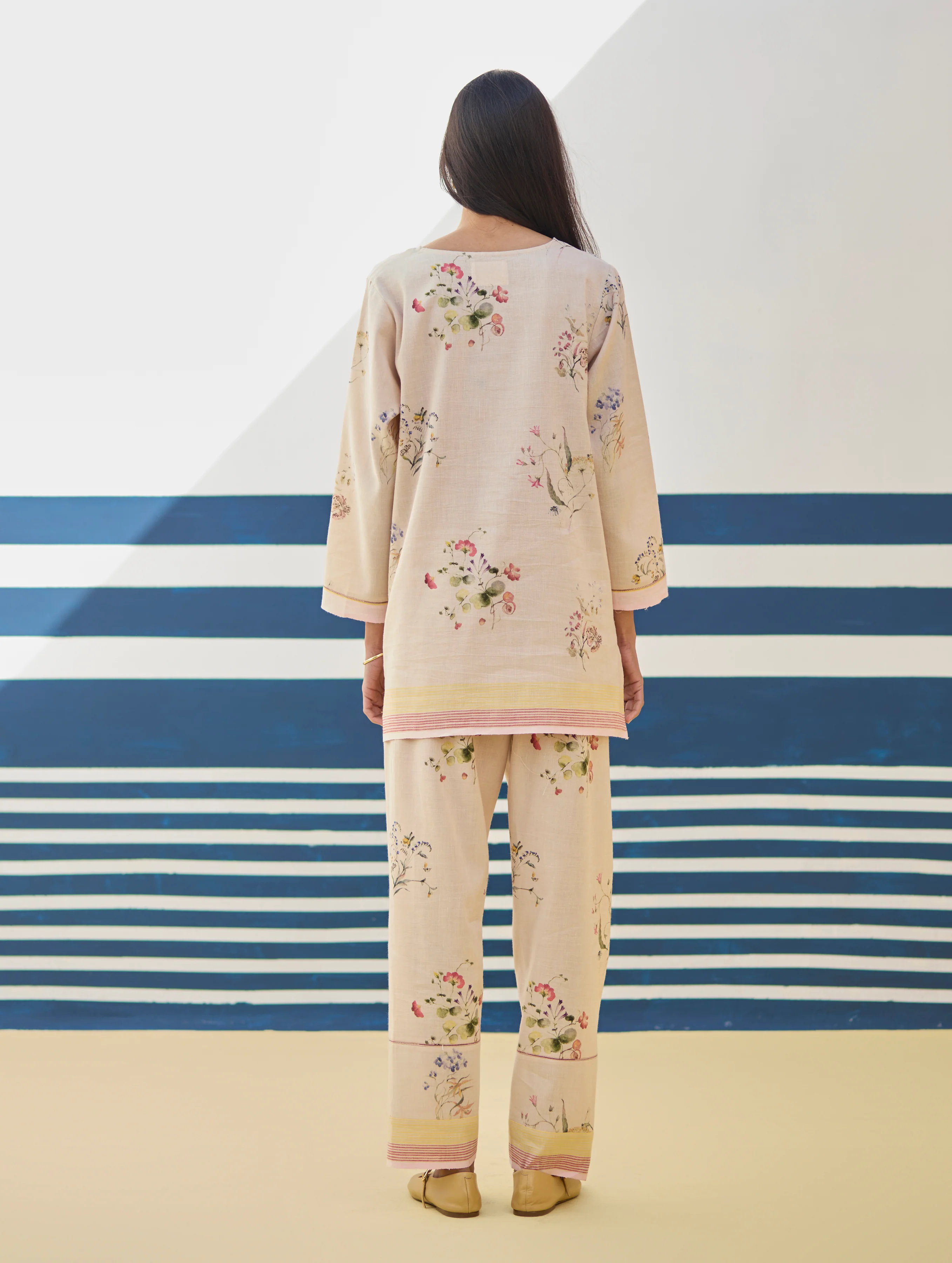 Raha Watercolour Floral Kurta - Sand - Image 8