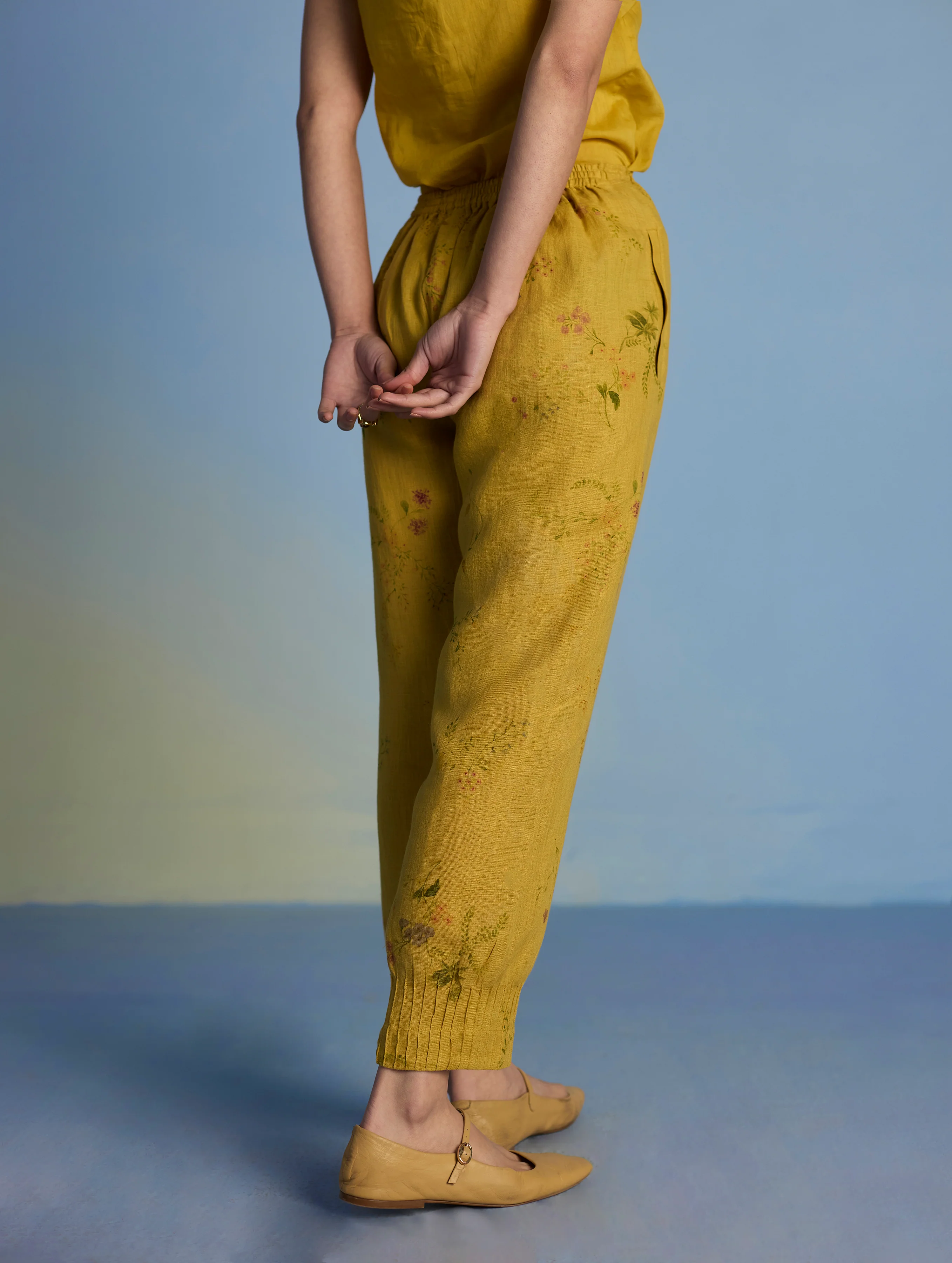 Raya Pintuck Floral Linen Pant - Ochre - Image 3