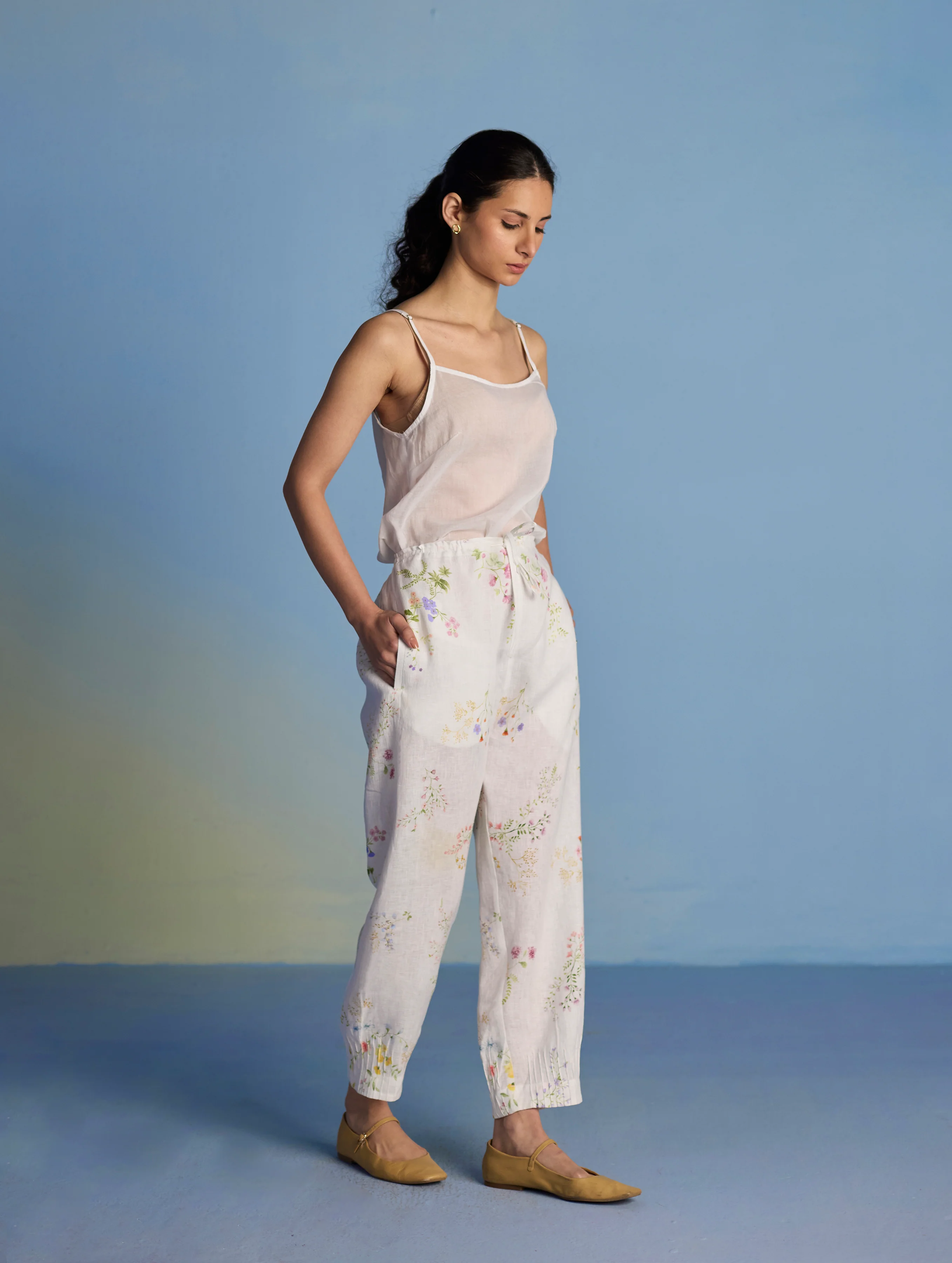 Raya Pintuck Floral Linen Pant - White - Image 6