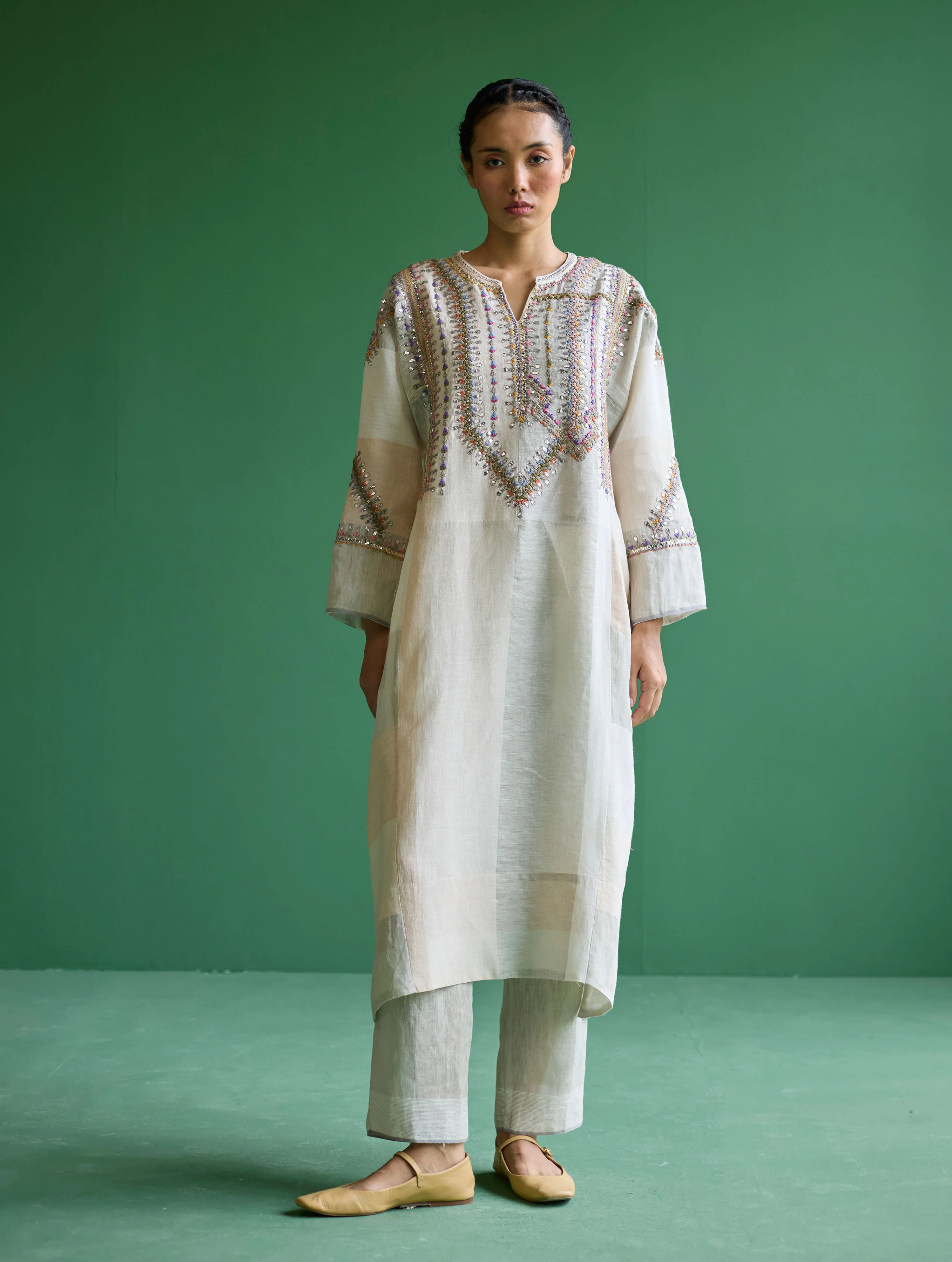 Rida Hand-Embroidered Kurta Set - Ivory - Image 11
