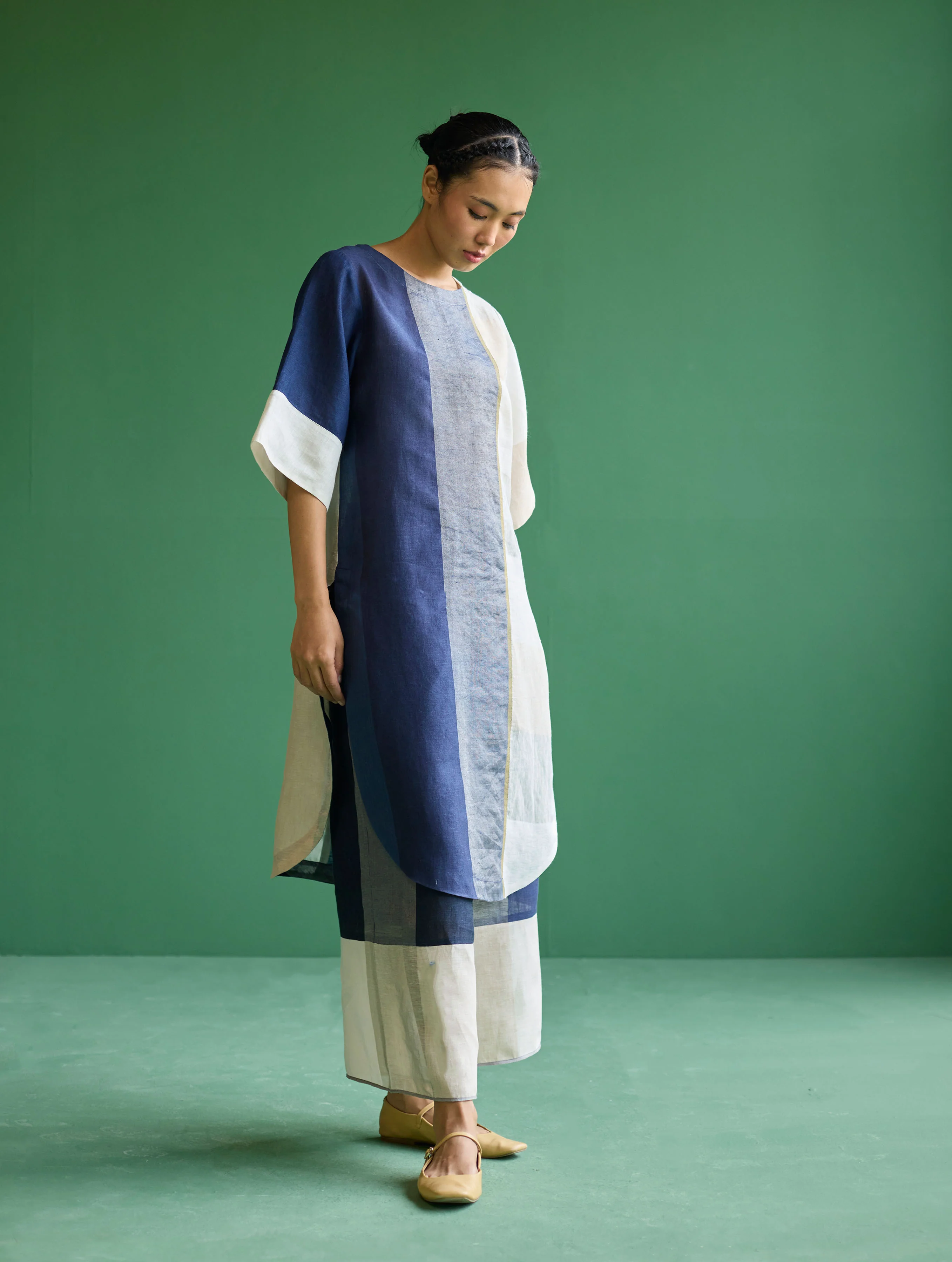 Risa Color-Blocked Linen Kurta - Navy - Image 6