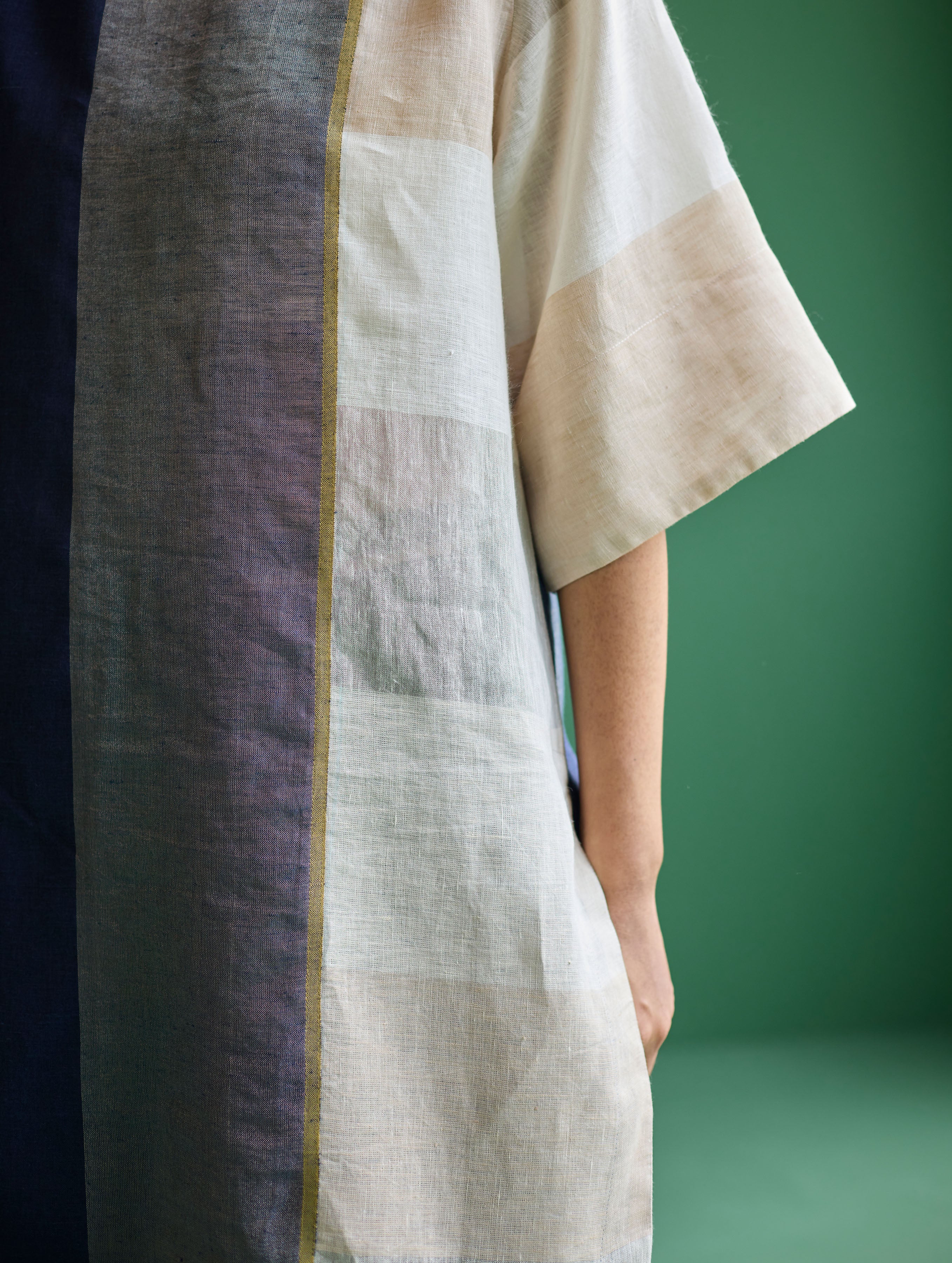 Risa Color-Blocked Linen Kurta - Navy - Image 8
