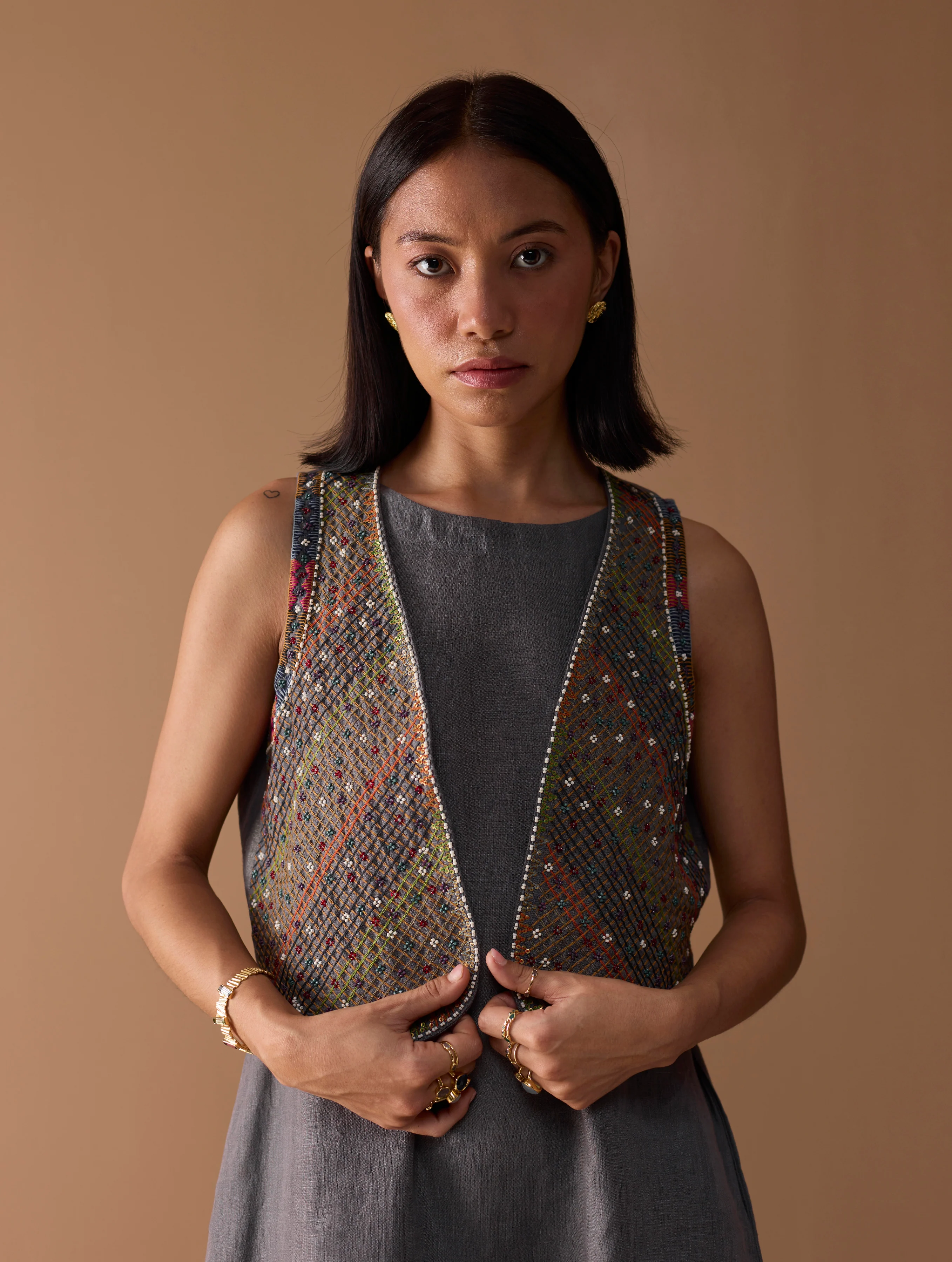 Riza Hand-Embroidered Vest - Metallic Grey - Image 4