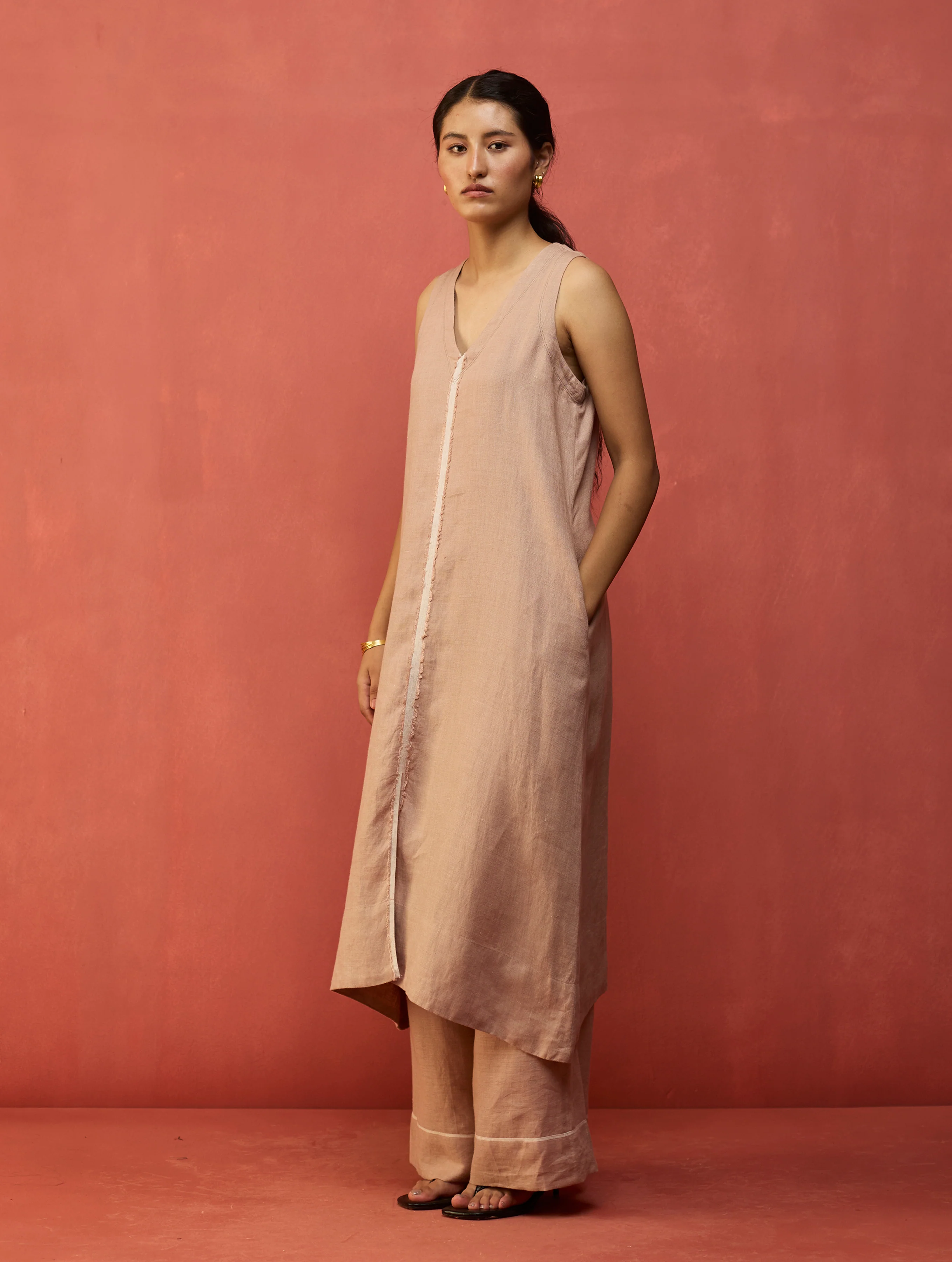 Rohe Sleeveless Linen Kurta Set - Dusty Rose - Image 2