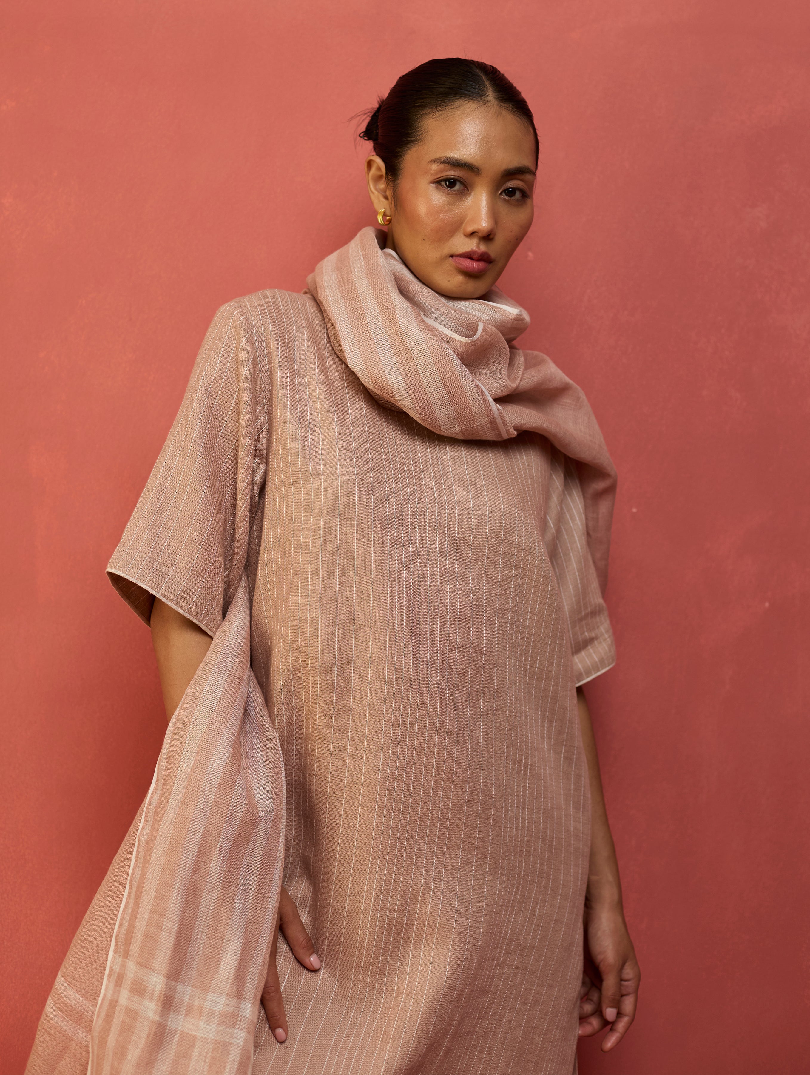 Ruka Handloom Stripe Linen Dupatta - Dusty Rose - Image 5