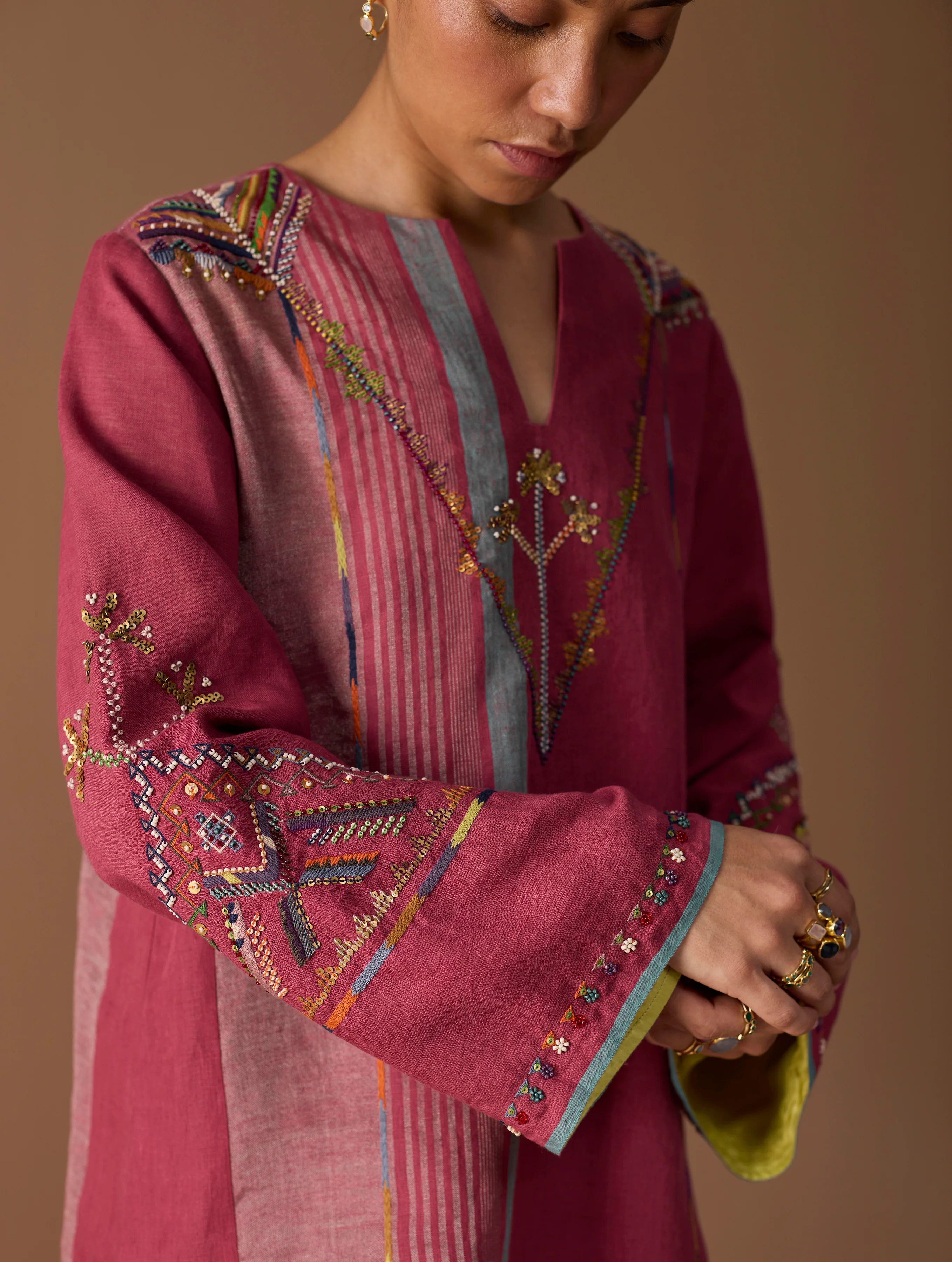 Sahar Hand-Embroidered Kurta Set - Metallic Crimson - Image 2