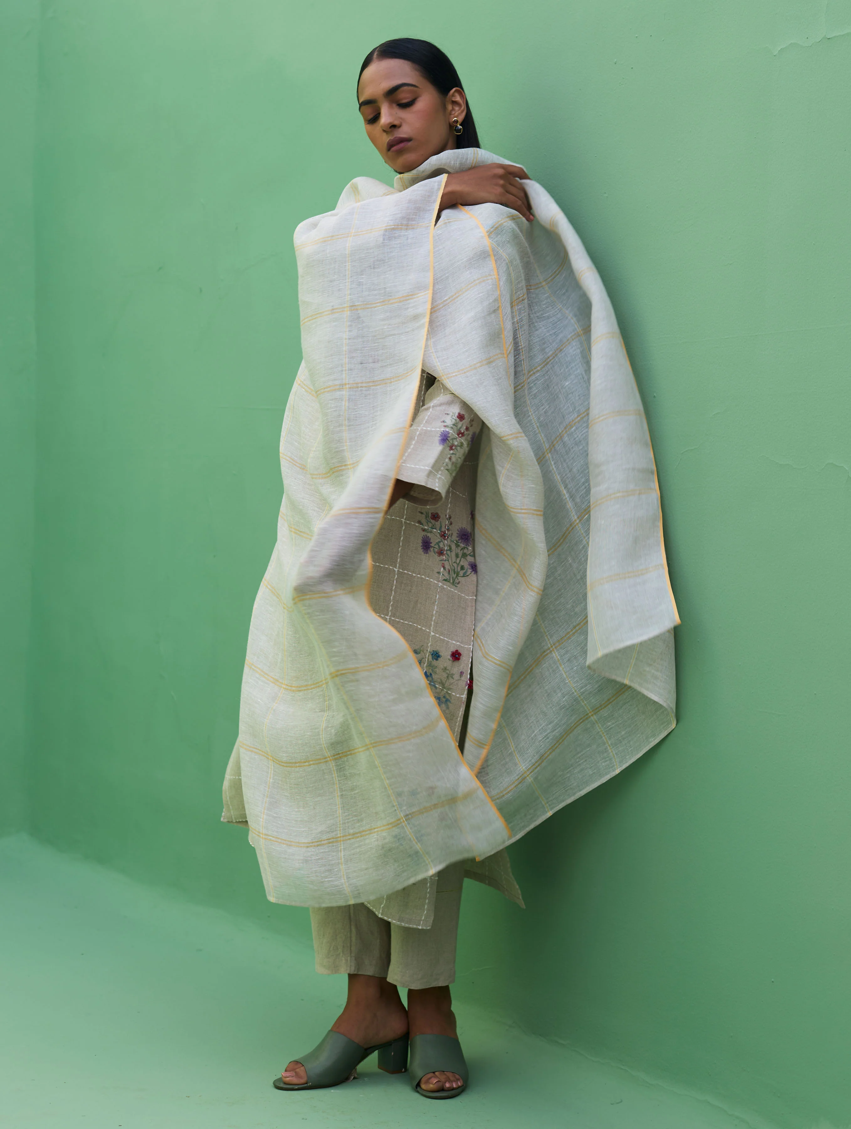 Sakura Botanical Stripe Linen Kurta Set - Natural - Image 16