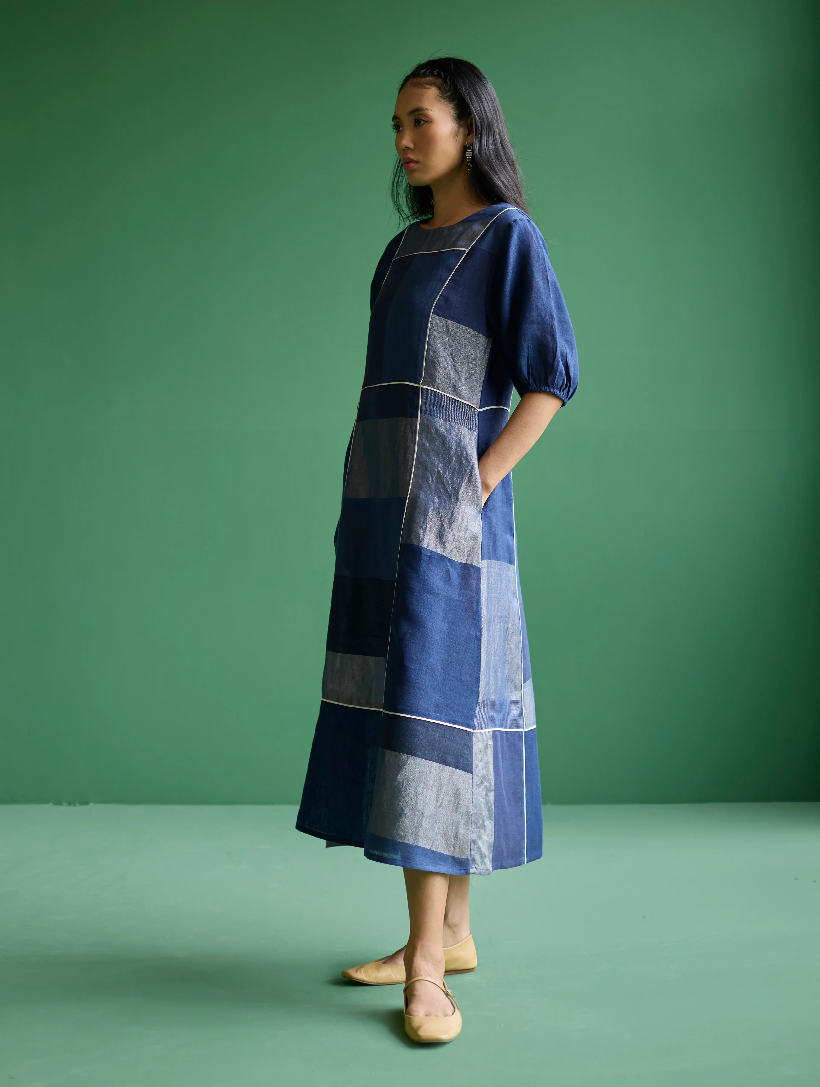 Sehr Metallic Linen Piping Dress - Navy - Image 6