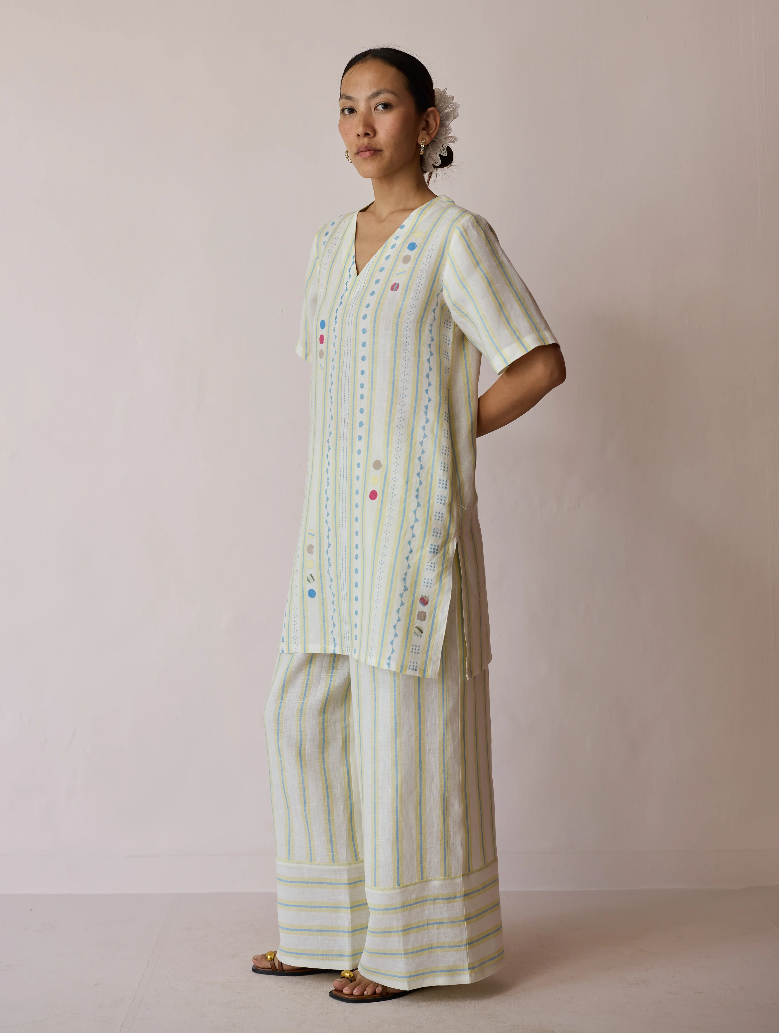 Selle Linen Applique Kurta Set - Ivory - Image 4