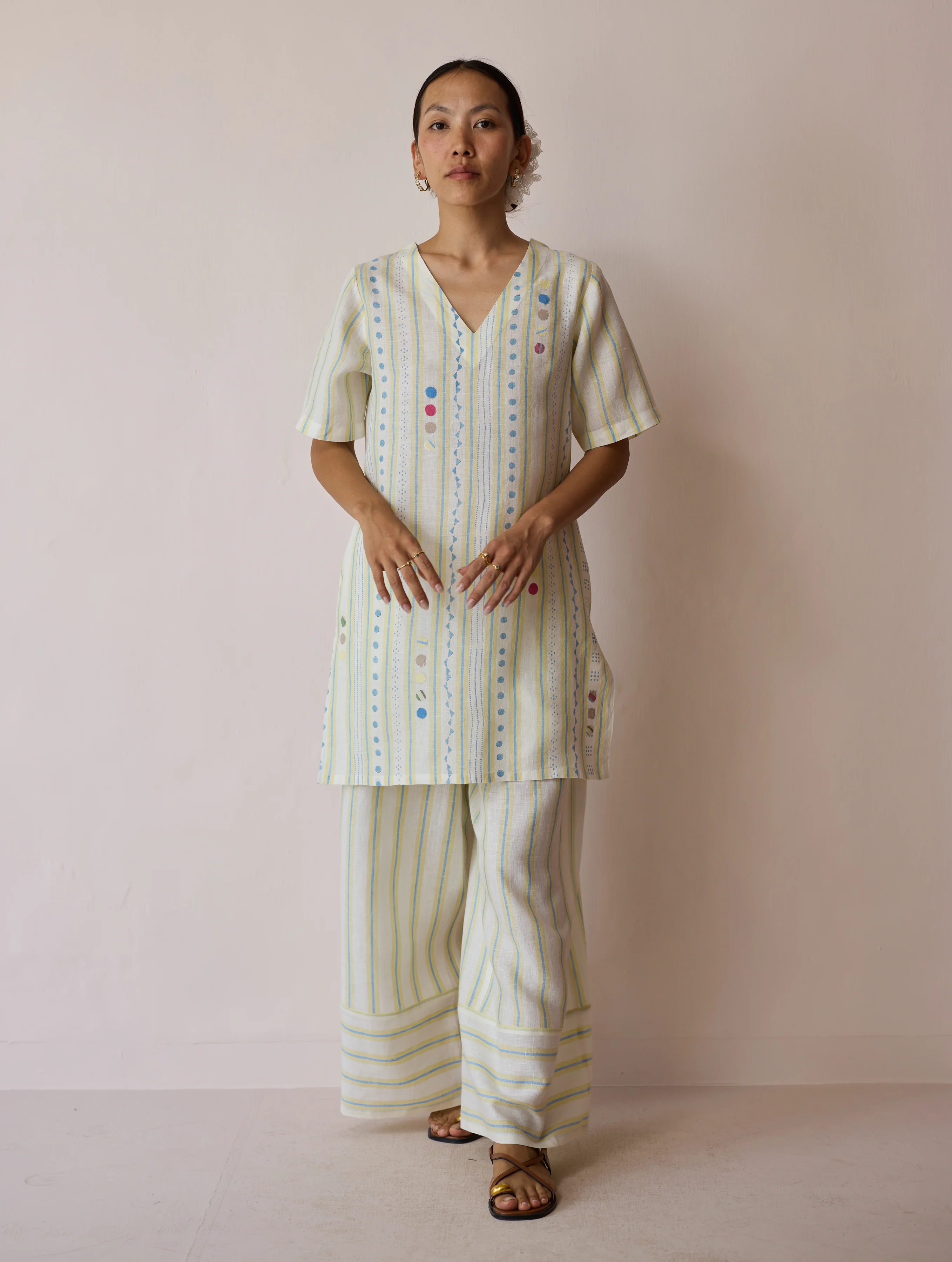 Selle Linen Applique Kurta Set - Ivory - Image 6