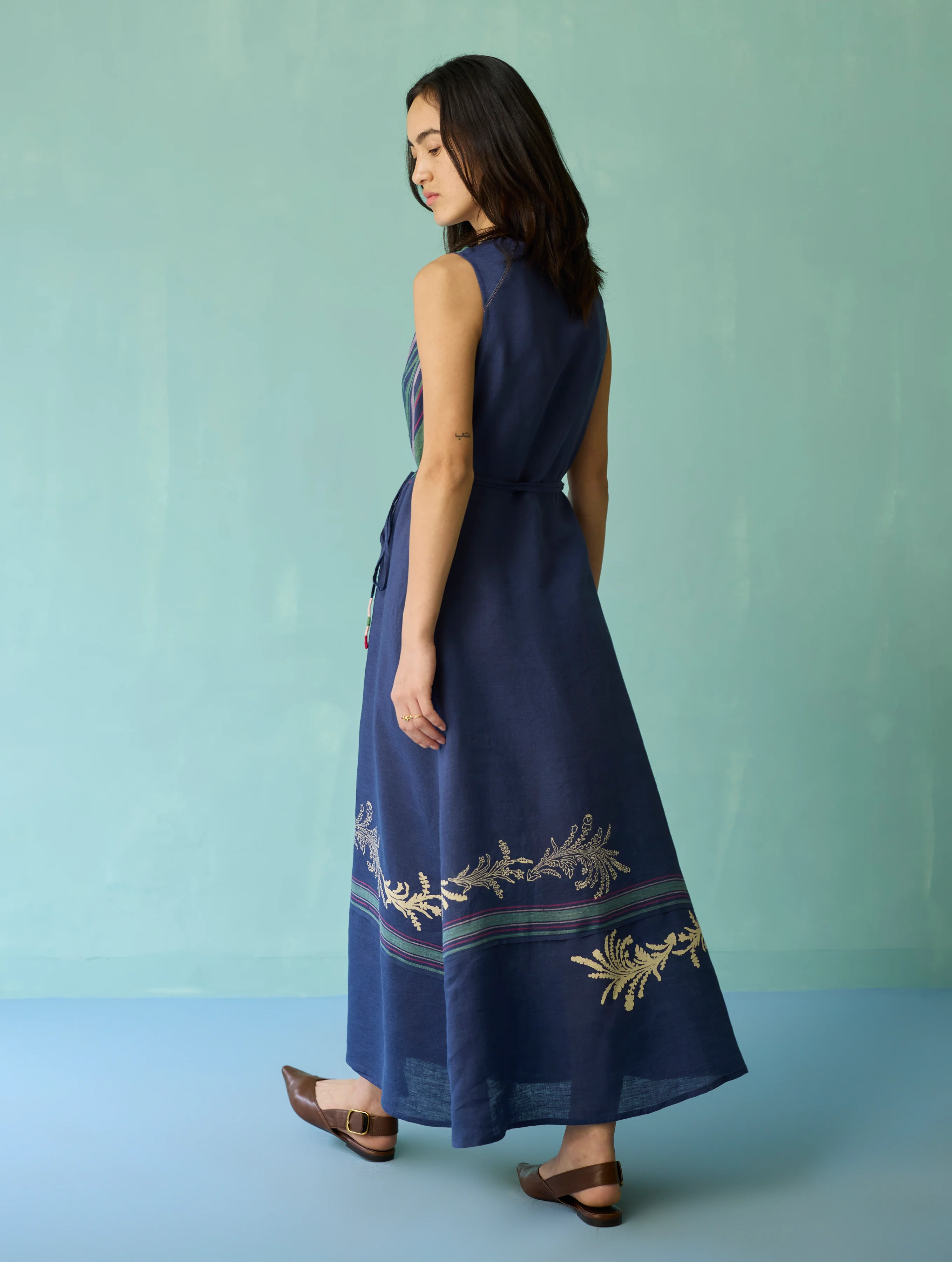 Sira Border Linen Floral Wrap Dress - Indigo - Image 7
