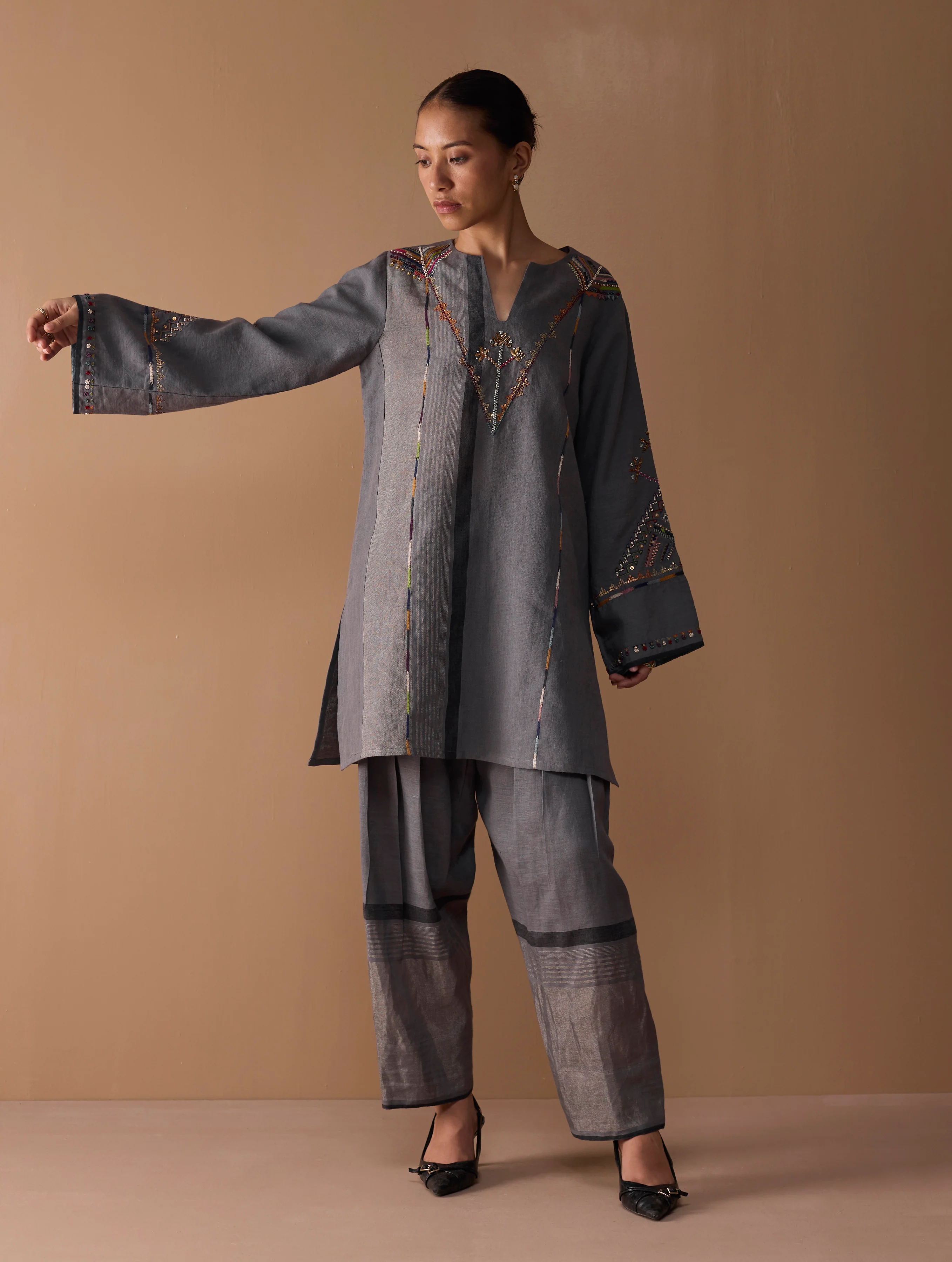 Sira Metallic Salwar Pant - Metallic Grey - Image 3