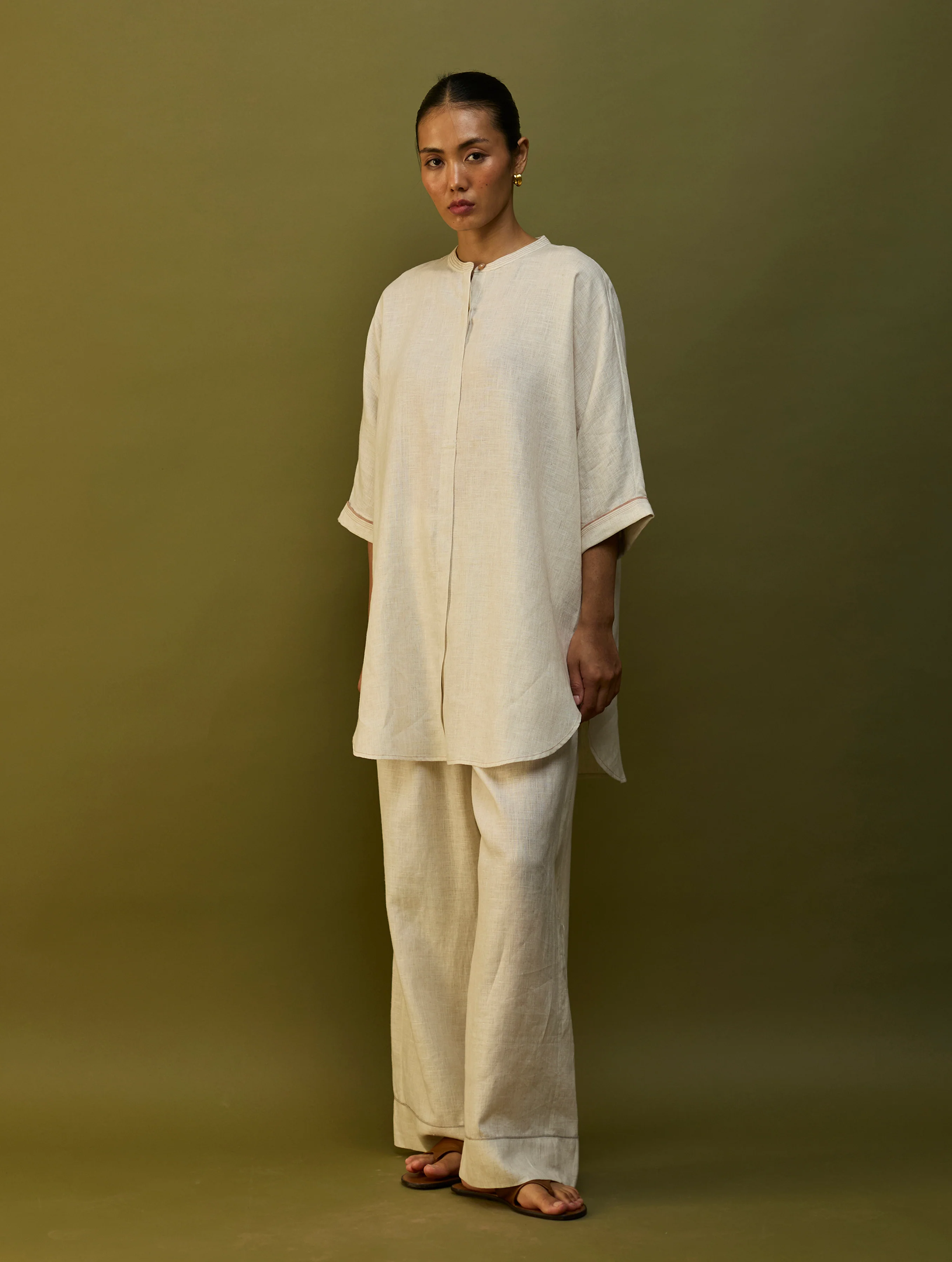 Sumire Curved Hem Linen Top - Off White - Image 5