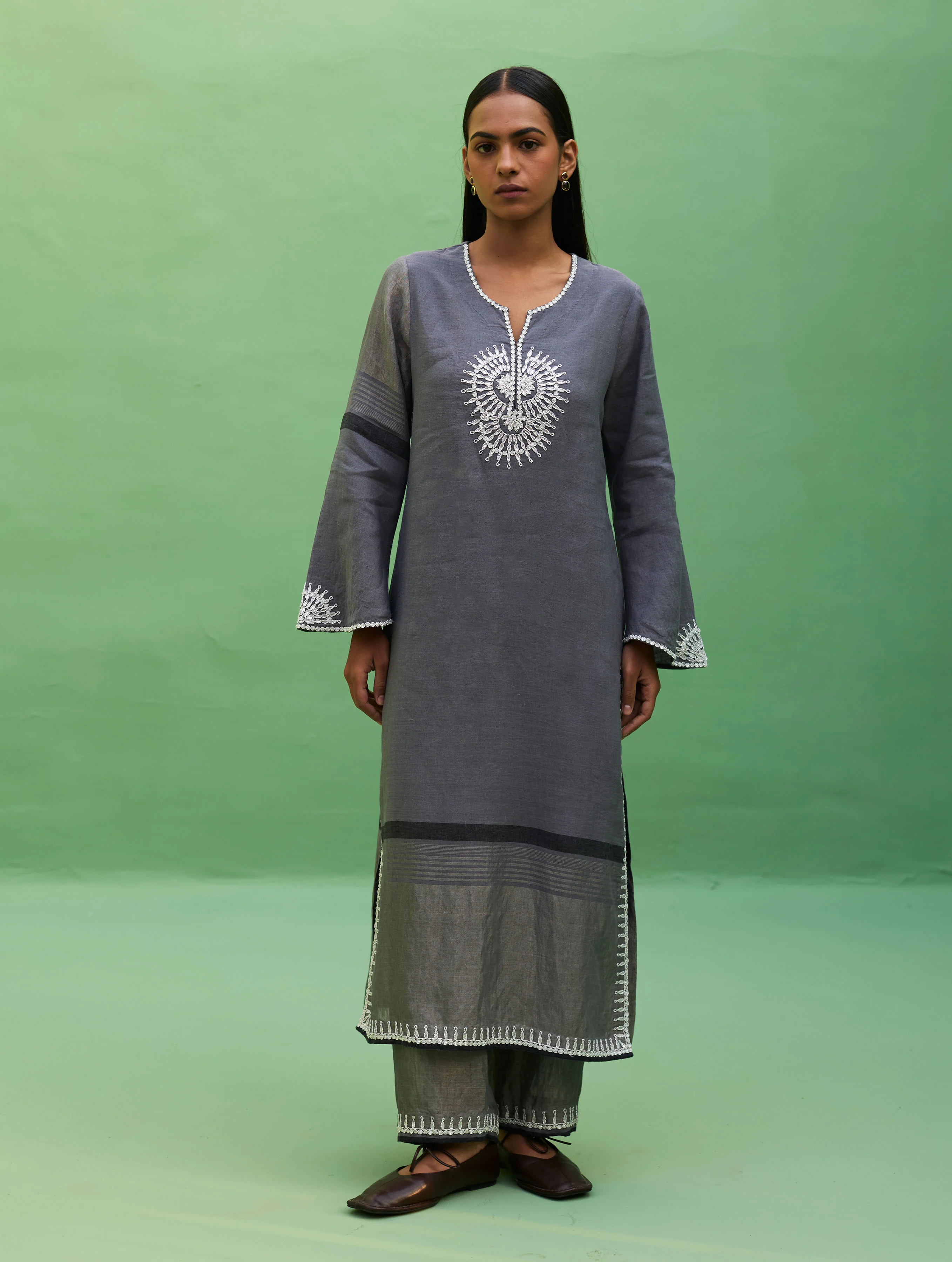 Susie Gotapatti Linen Kurta Set - Metallic Grey - Image 14