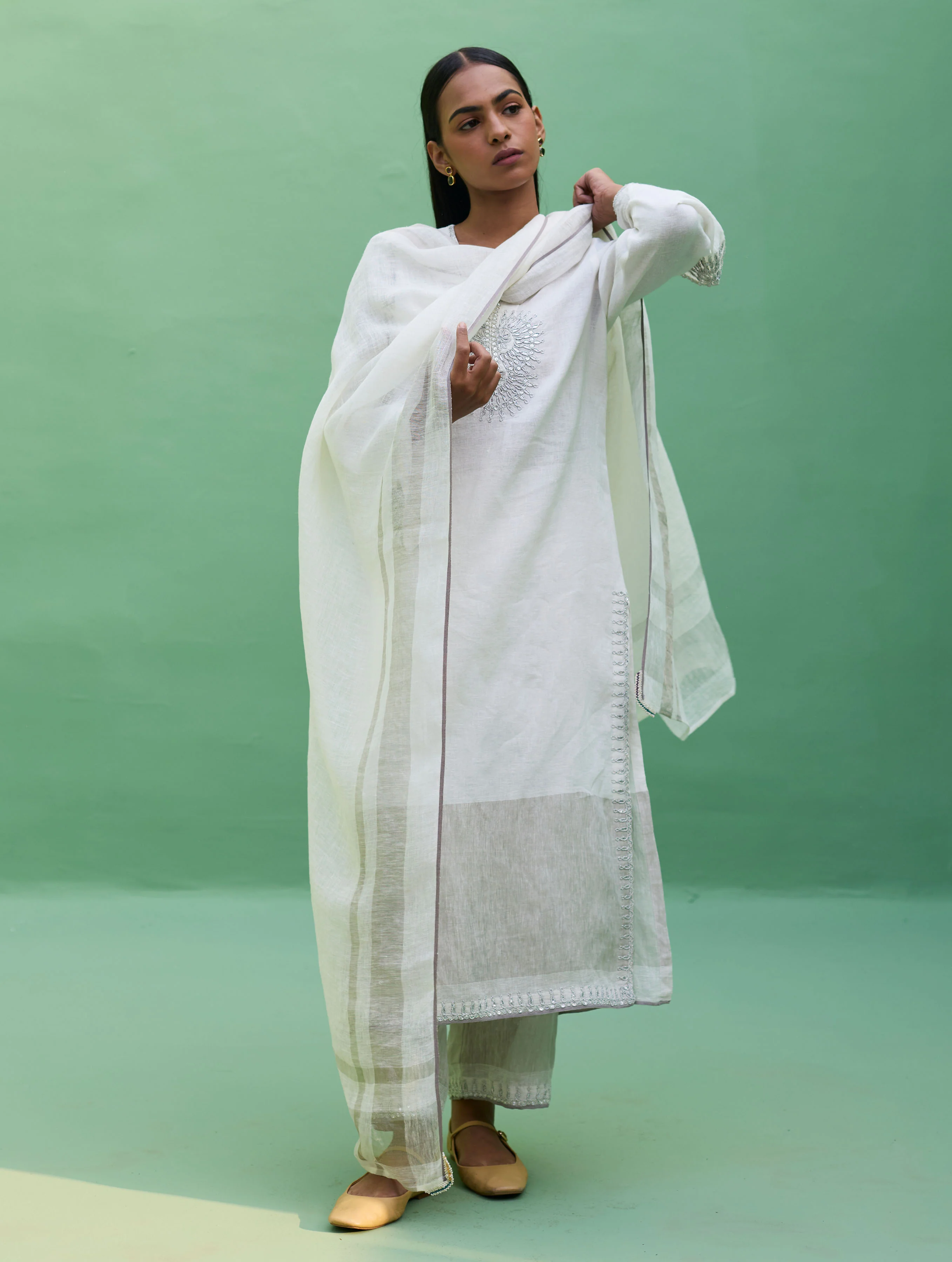 Susie Gotapatti Linen Kurta Set - Metallic Ivory - Image 8