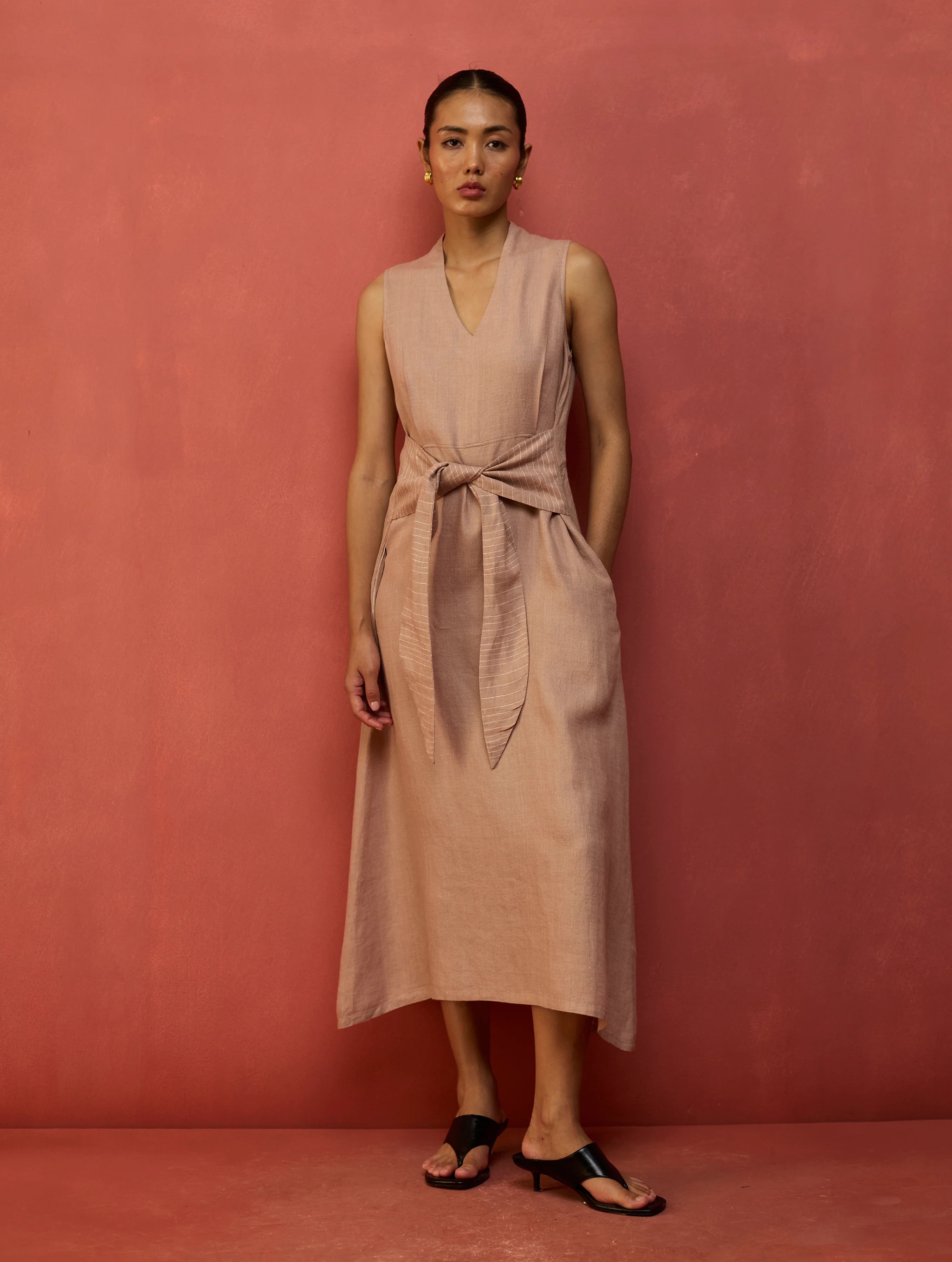 Tako Sleeveless Linen Knot Dress - Dusty Rose - Image 4