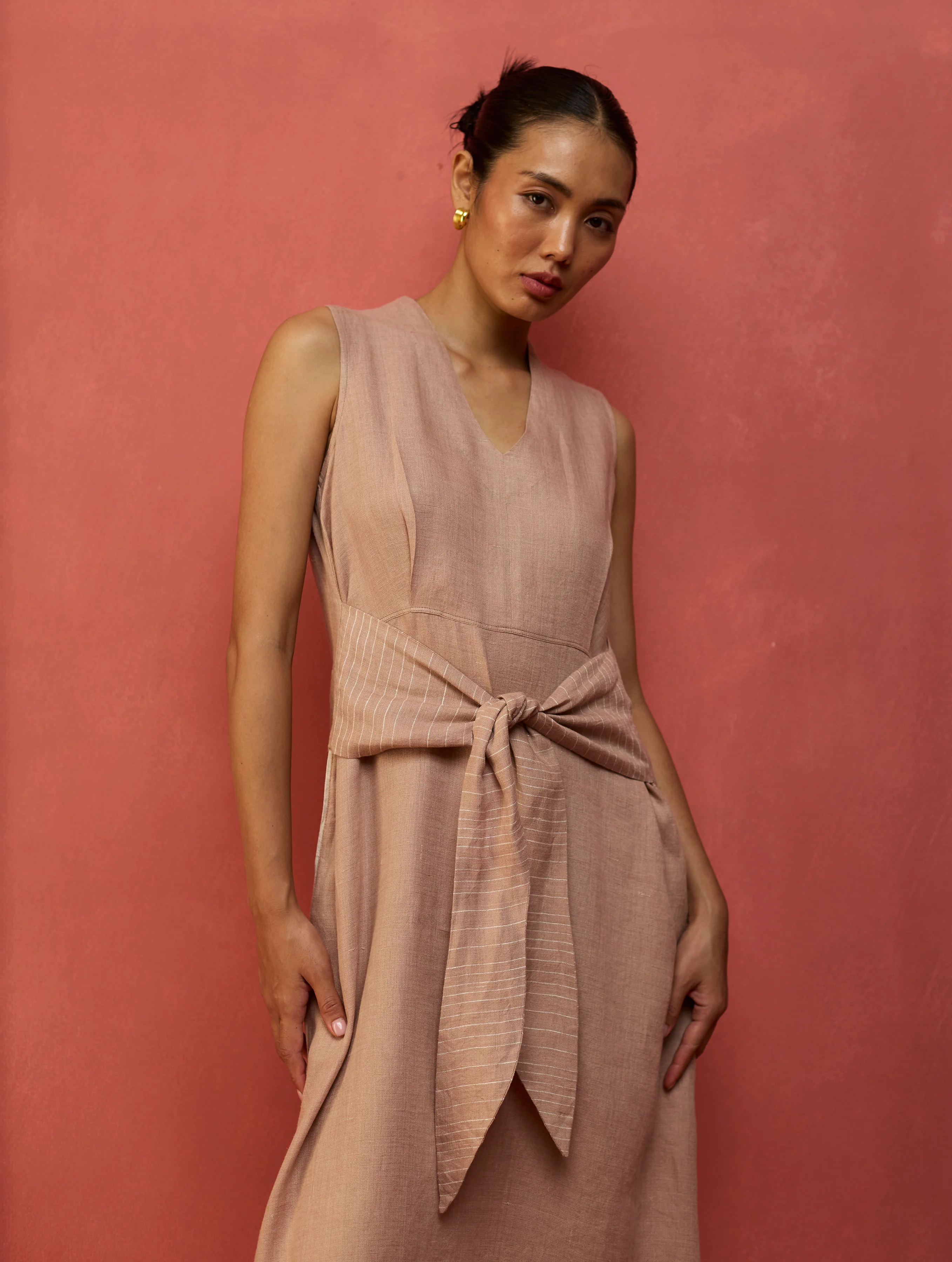 Tako Sleeveless Linen Knot Dress - Dusty Rose - Image 5