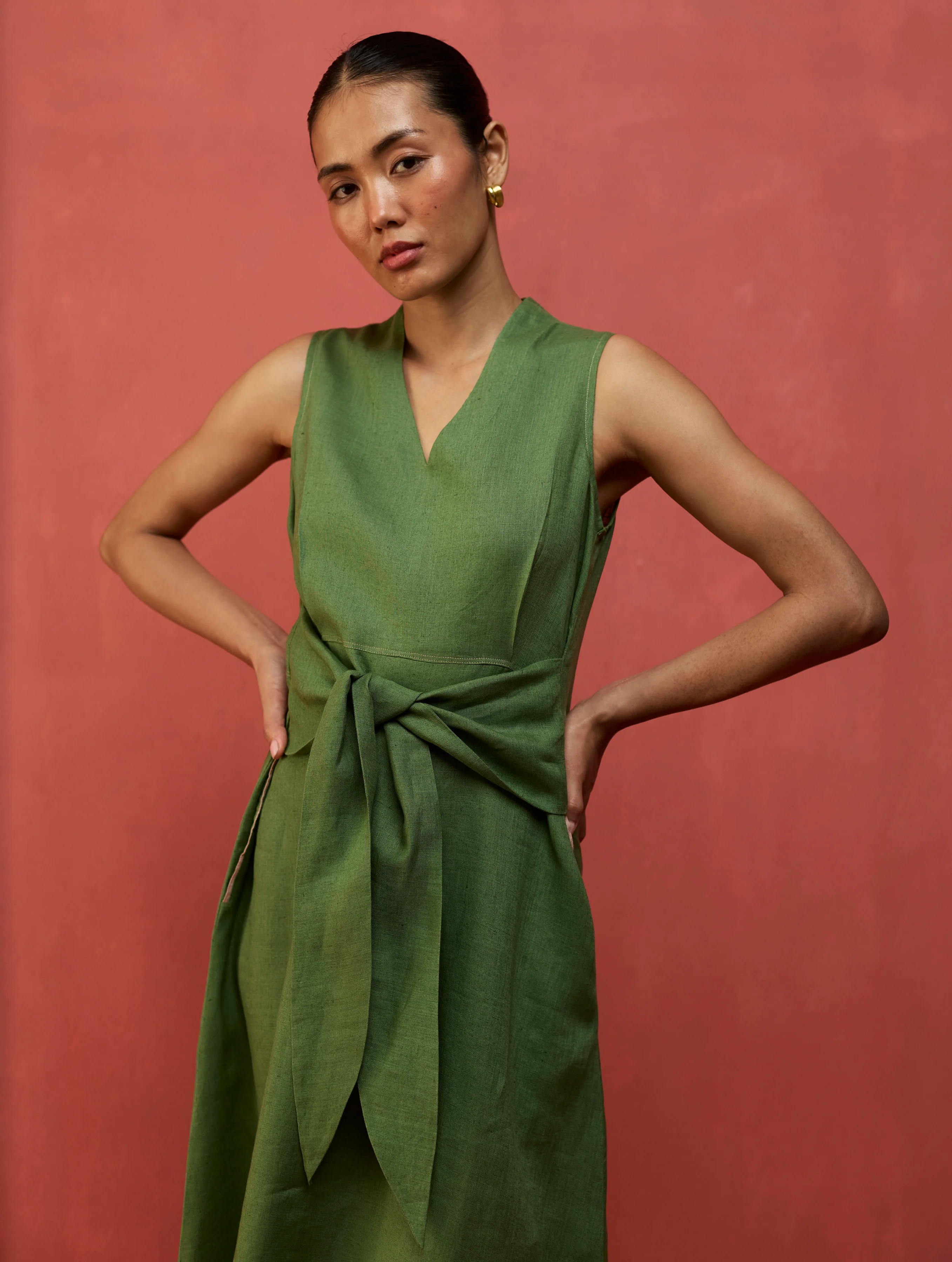 Tako Sleeveless Linen Knot Dress - Fern Green - Image 3